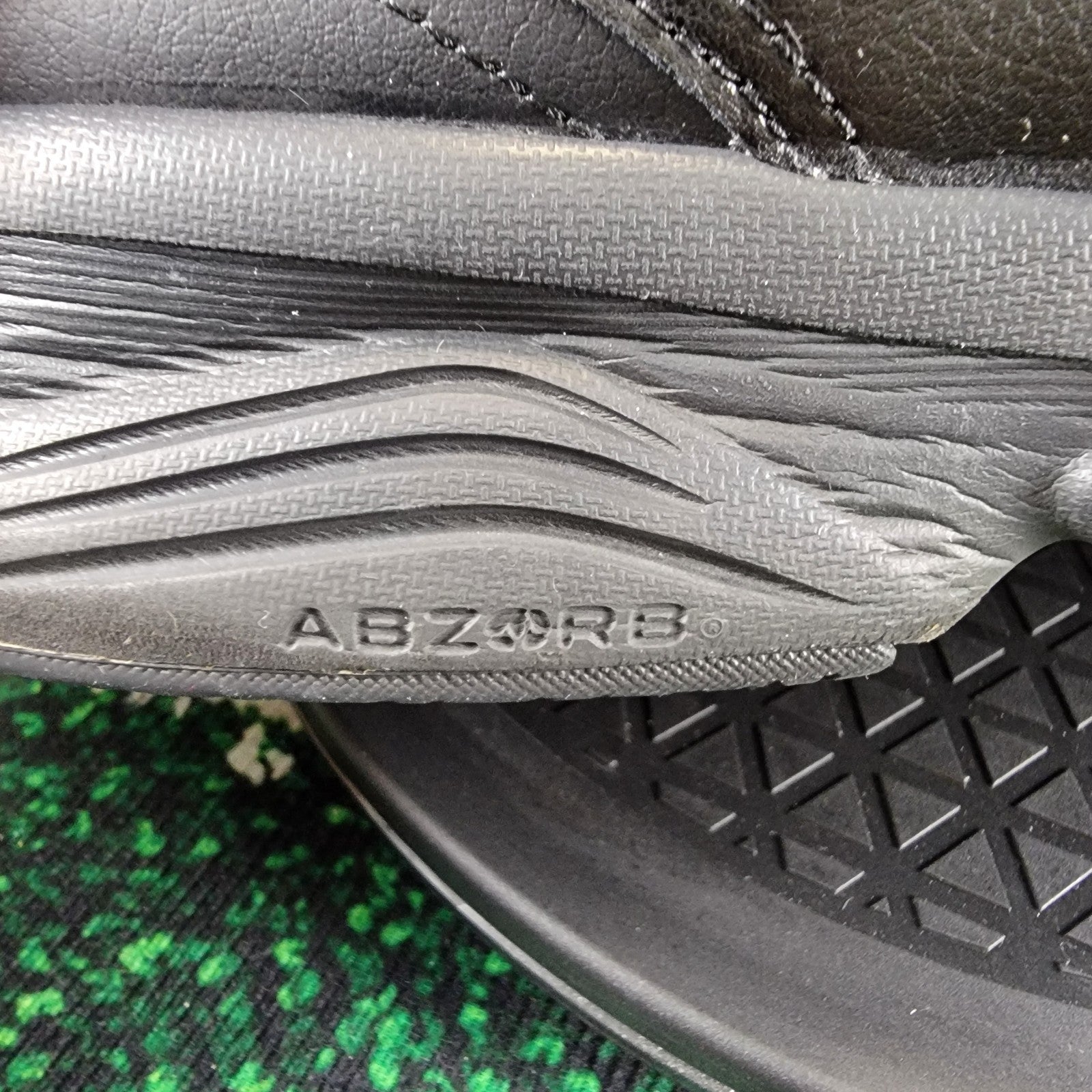 New Balance 519 MX519BK Men’s Size 11 4E Black Training Shoes ABZORB Preowned4