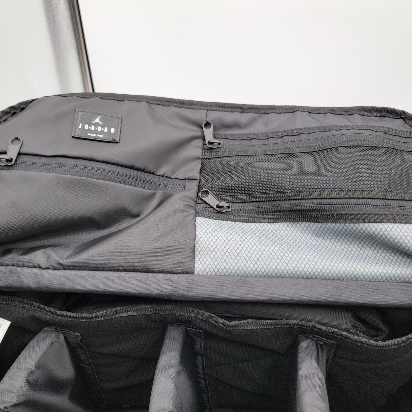 Jordan Collectors 44L Duffle Travel Bag Black | BRAND NEW | MA093202310