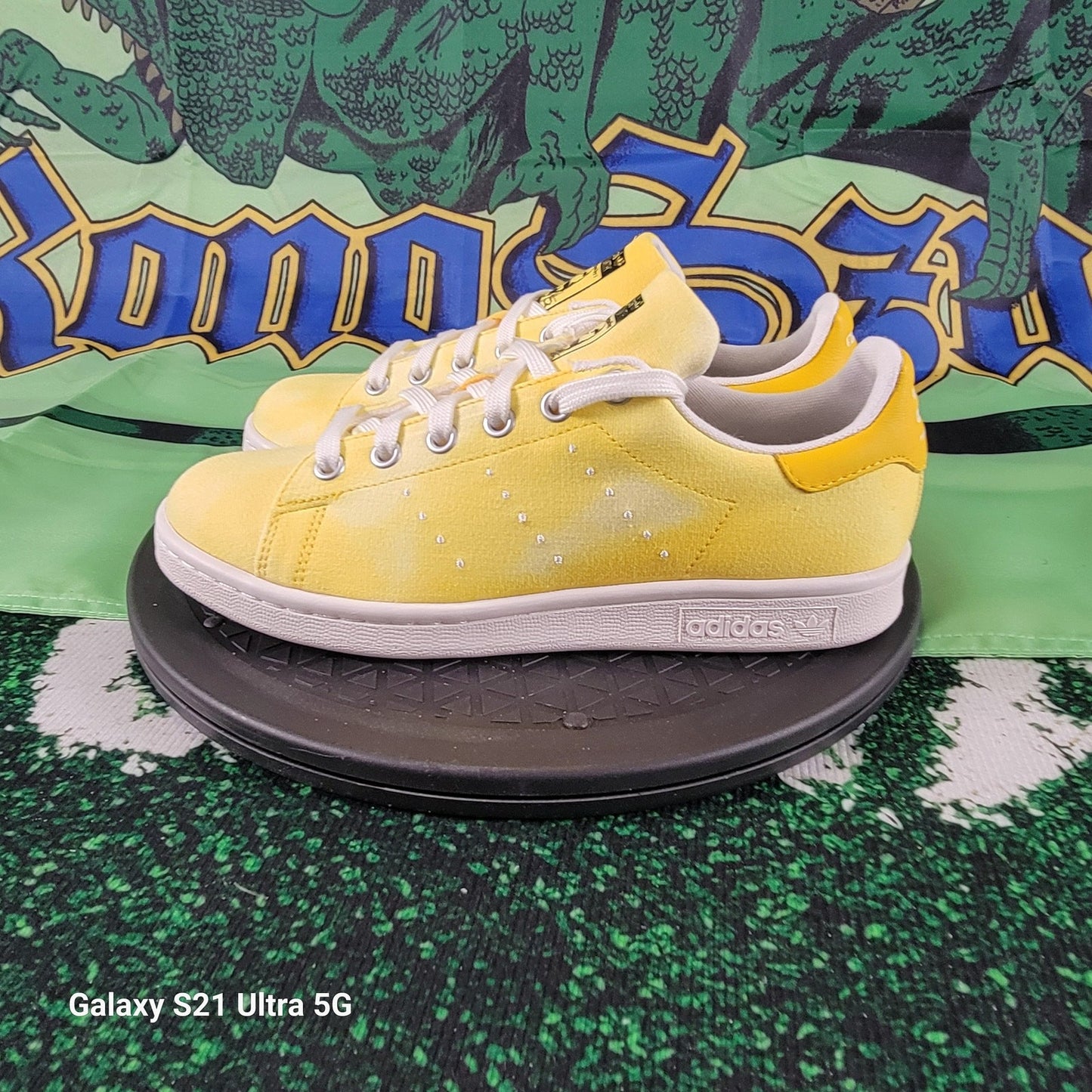 Adidas Pharrell Williams HU Stan Smith Men's Yellow/White Shoes Sz 51