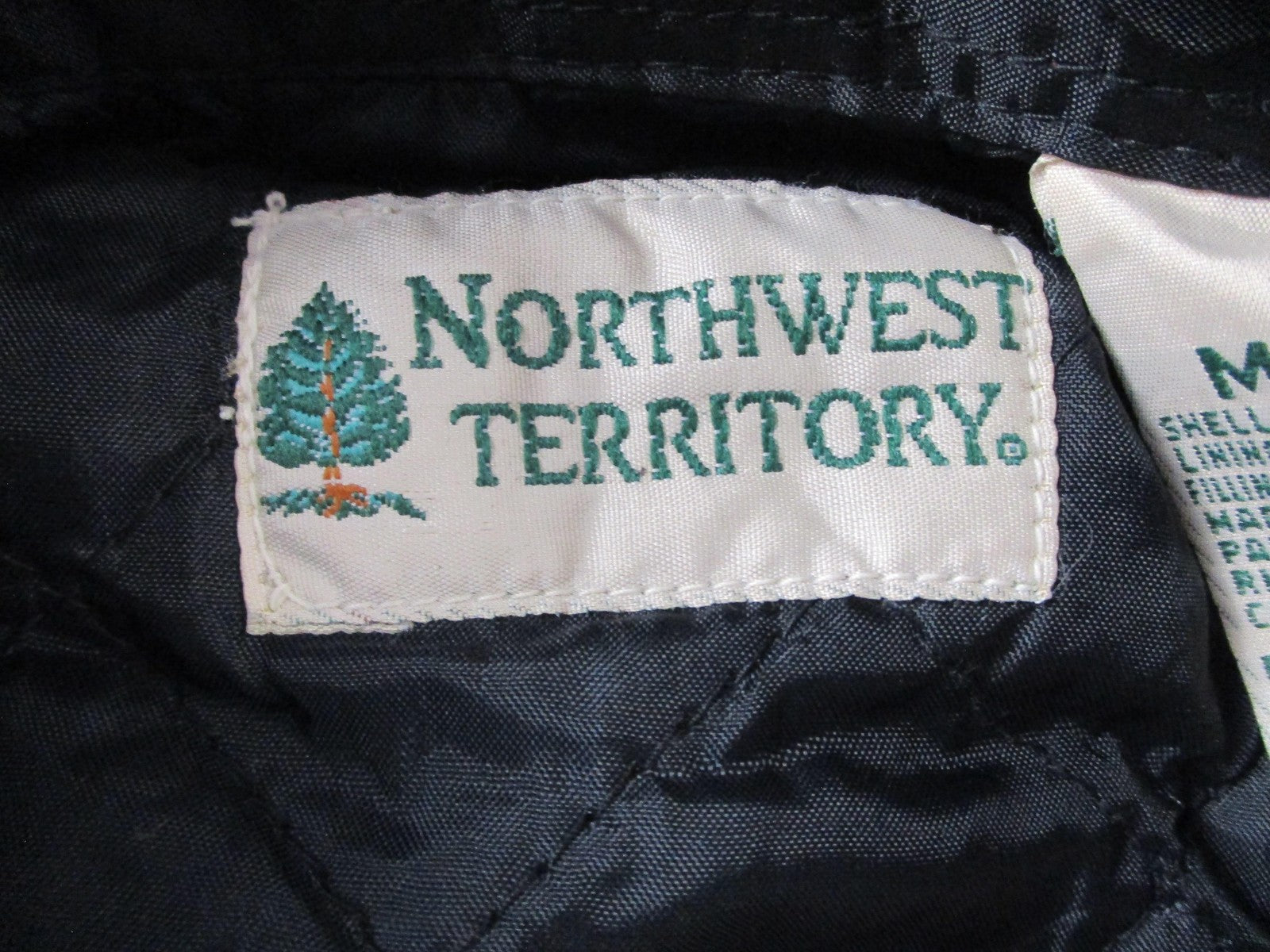 Northwest Territory Shacket Men's Medium Red Plaid Quilted Flannel Outdoor 14824