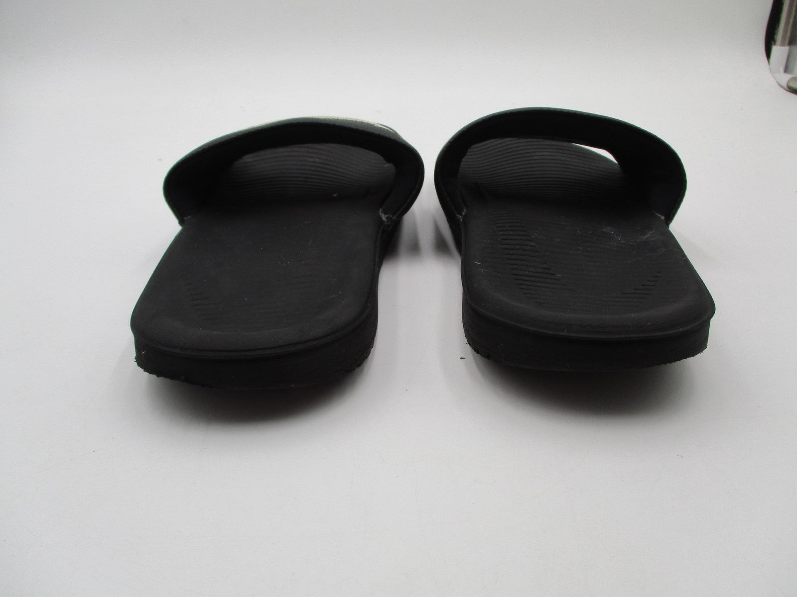 Nike Kawa Slide Shoes Youth Size 4Y Black Comfort Slide Sandals 819352-0013