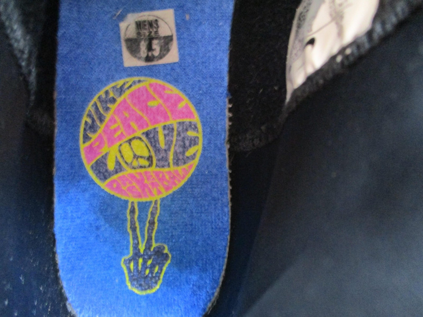 Nike Blazer Mid '77 Peace Love Basketball Shoes Mens 8.5 Black DC1414-001 (1U6)9