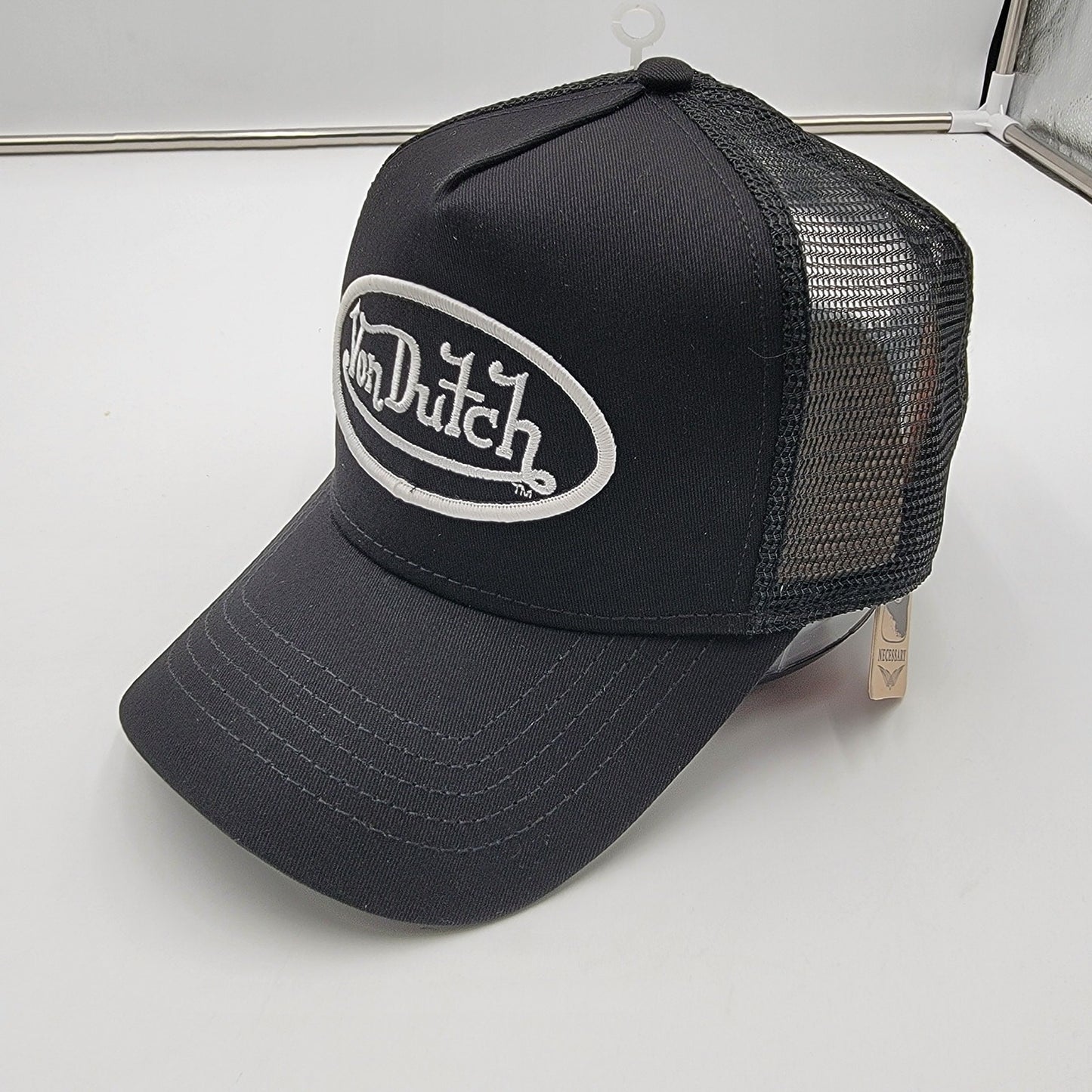 Von Dutch Black and White Classic Trucker 51 Snapback One Sz1
