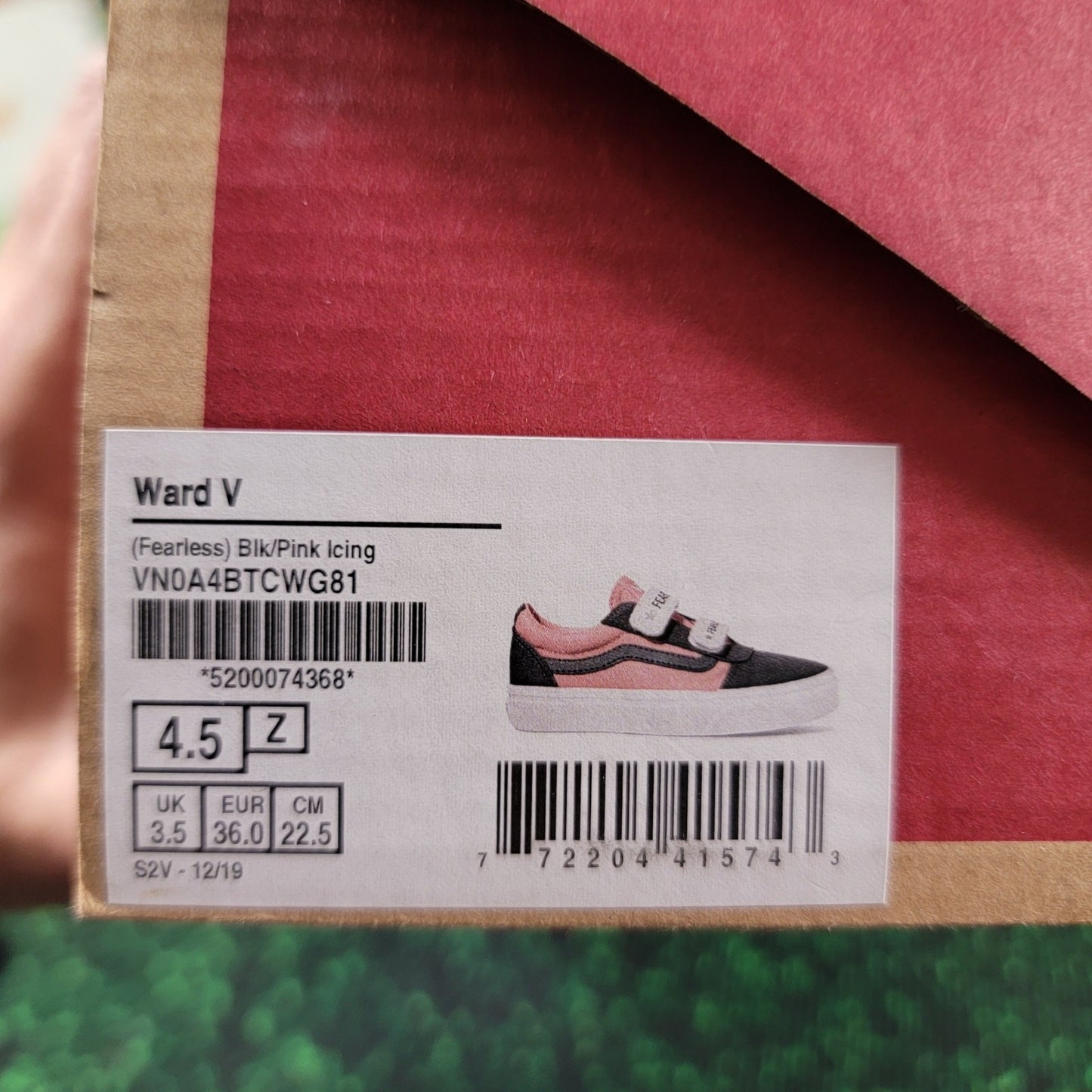 Vans Ward V Fearless Blk/Pink Icing Sz 4.5 Kids VN0A4BTCWG818