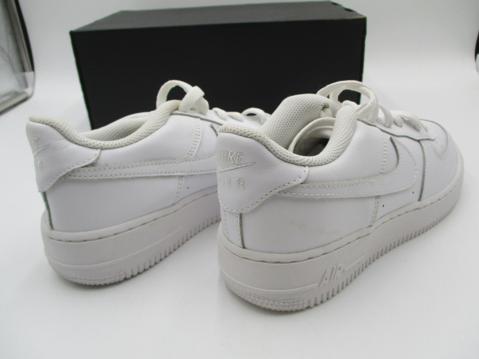 Nike Air Force 1 Shoes Youth Size 6.5Y White Low Leather AF1 DH2920111 (1E8)12