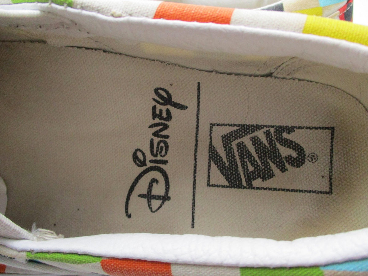 Vans Disney Classic Slip-On Shoes Mens Size 11 Multicolor Mickey Cartoon 72135613