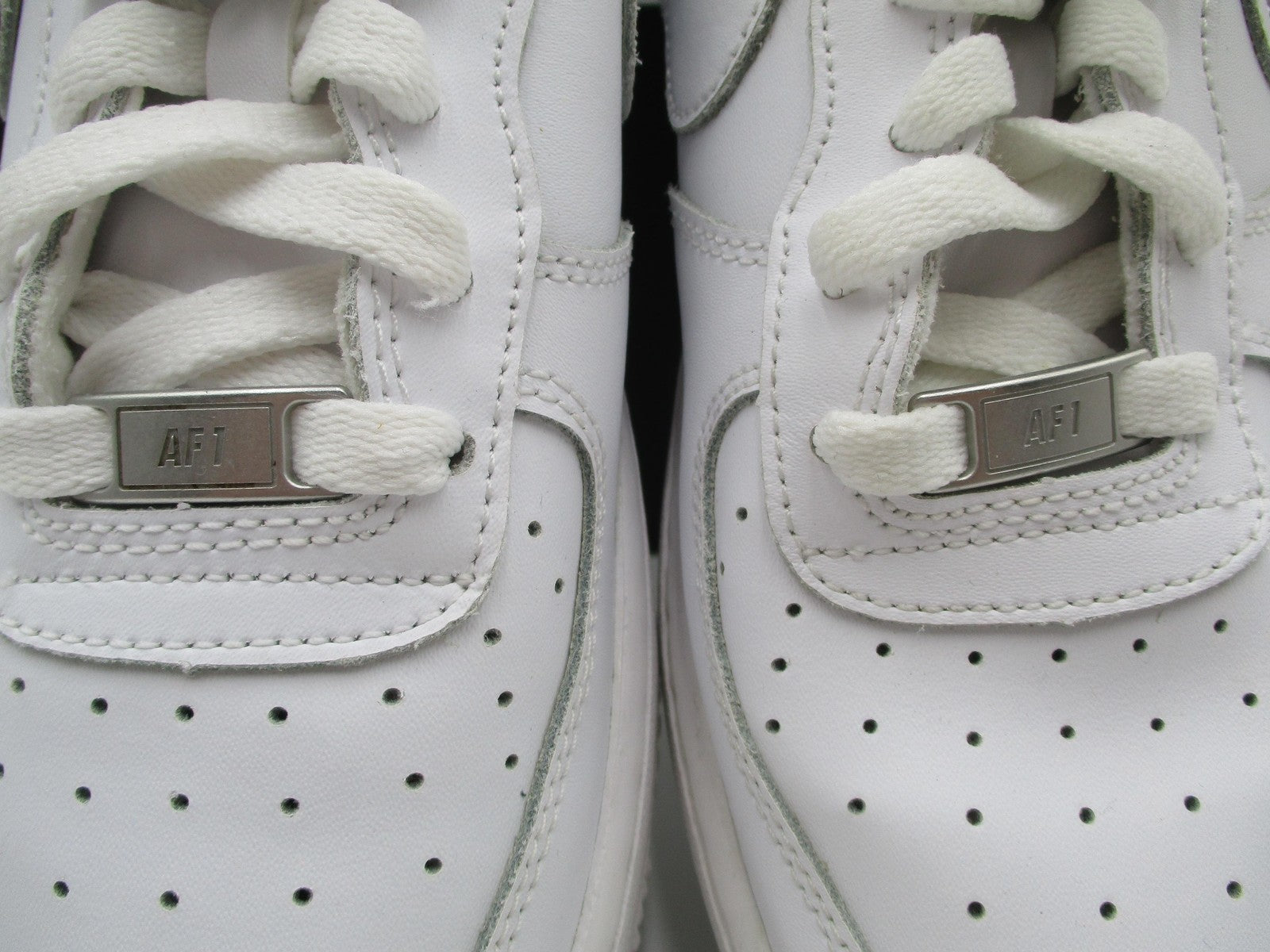 Nike Air Force 1 Shoes Youth Size 6.5Y White Low Leather AF1 DH2920111 (1E8)8