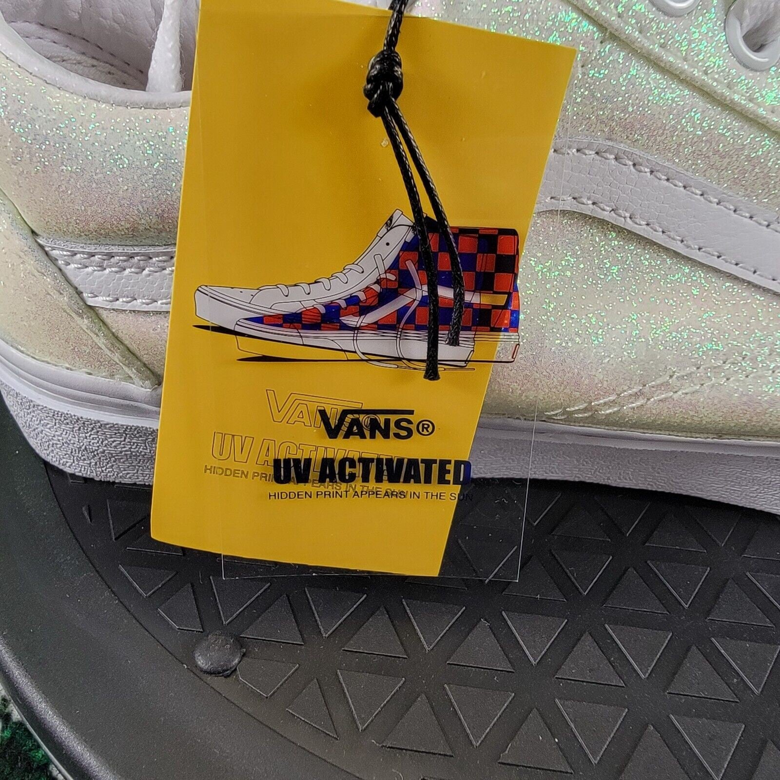 Vans Adult Old Skool Sneakers Size M7 W8.5 Color Pink/True White UV Activated6