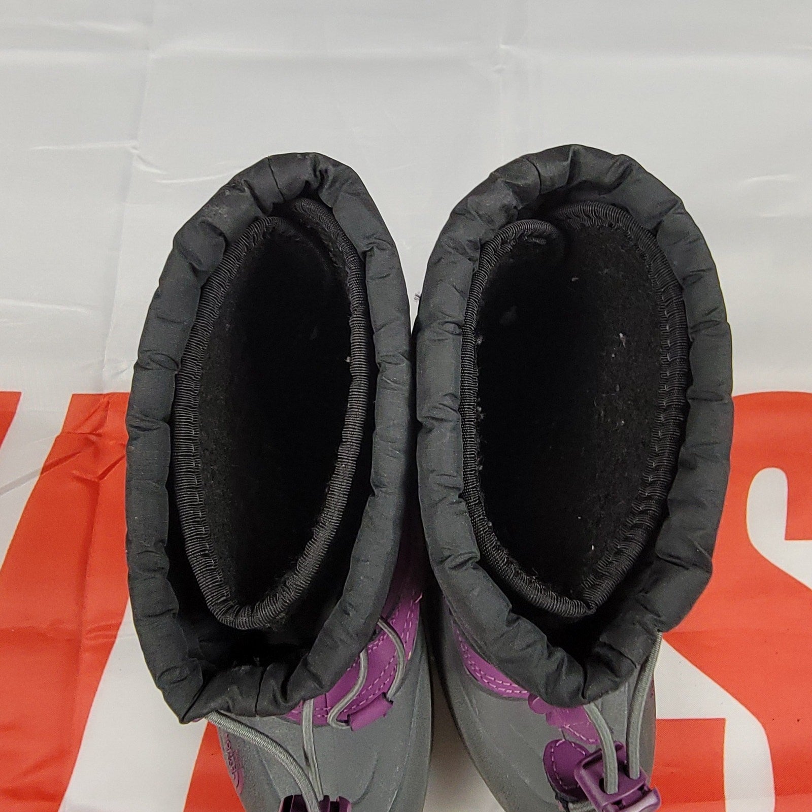 The North Face Alpenglow II Waterproof Girls Winter Boot Sz 27