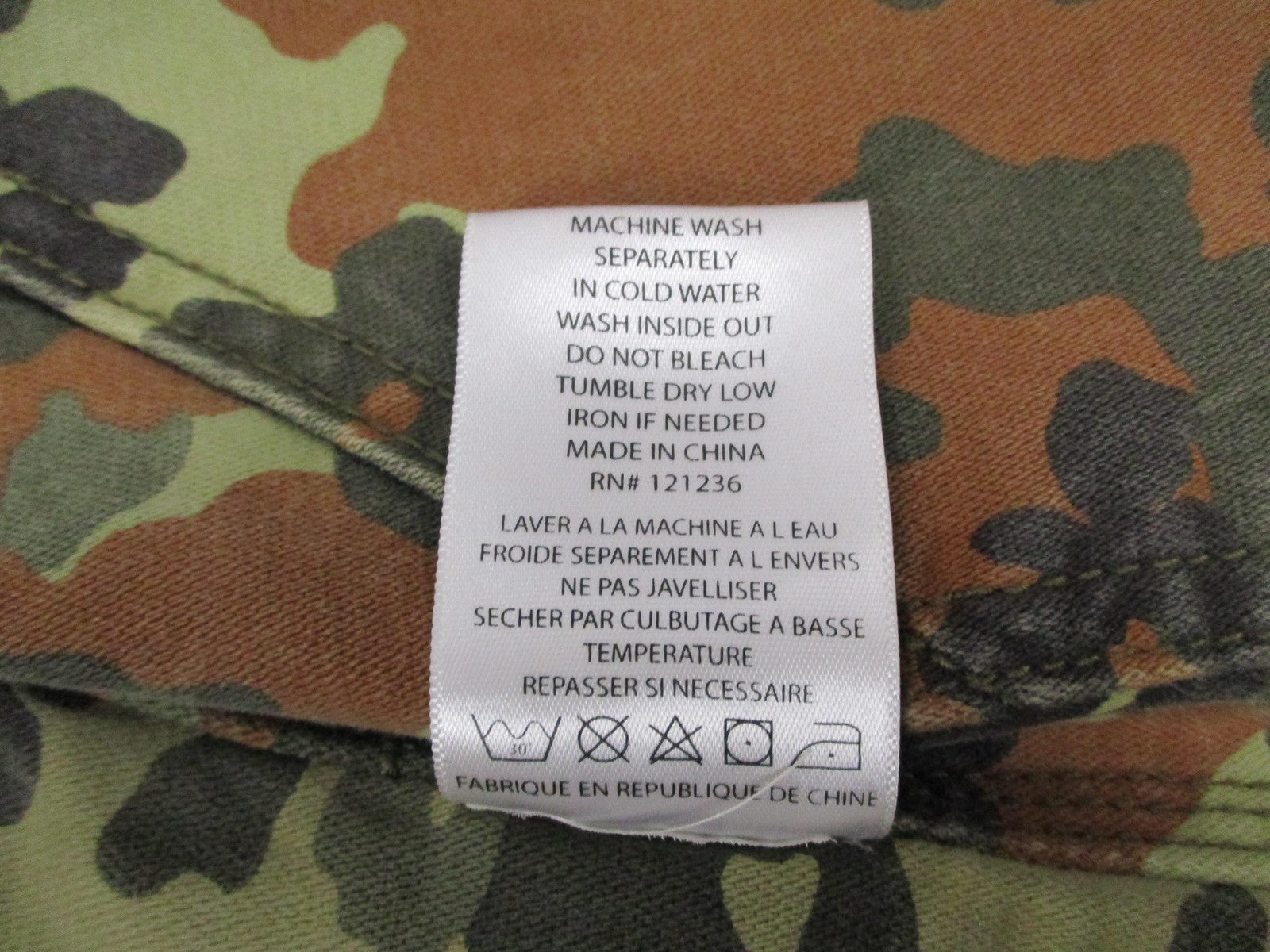 Cult of Individuality Vest Mens Medium Tan/Camo Canvas Reversible