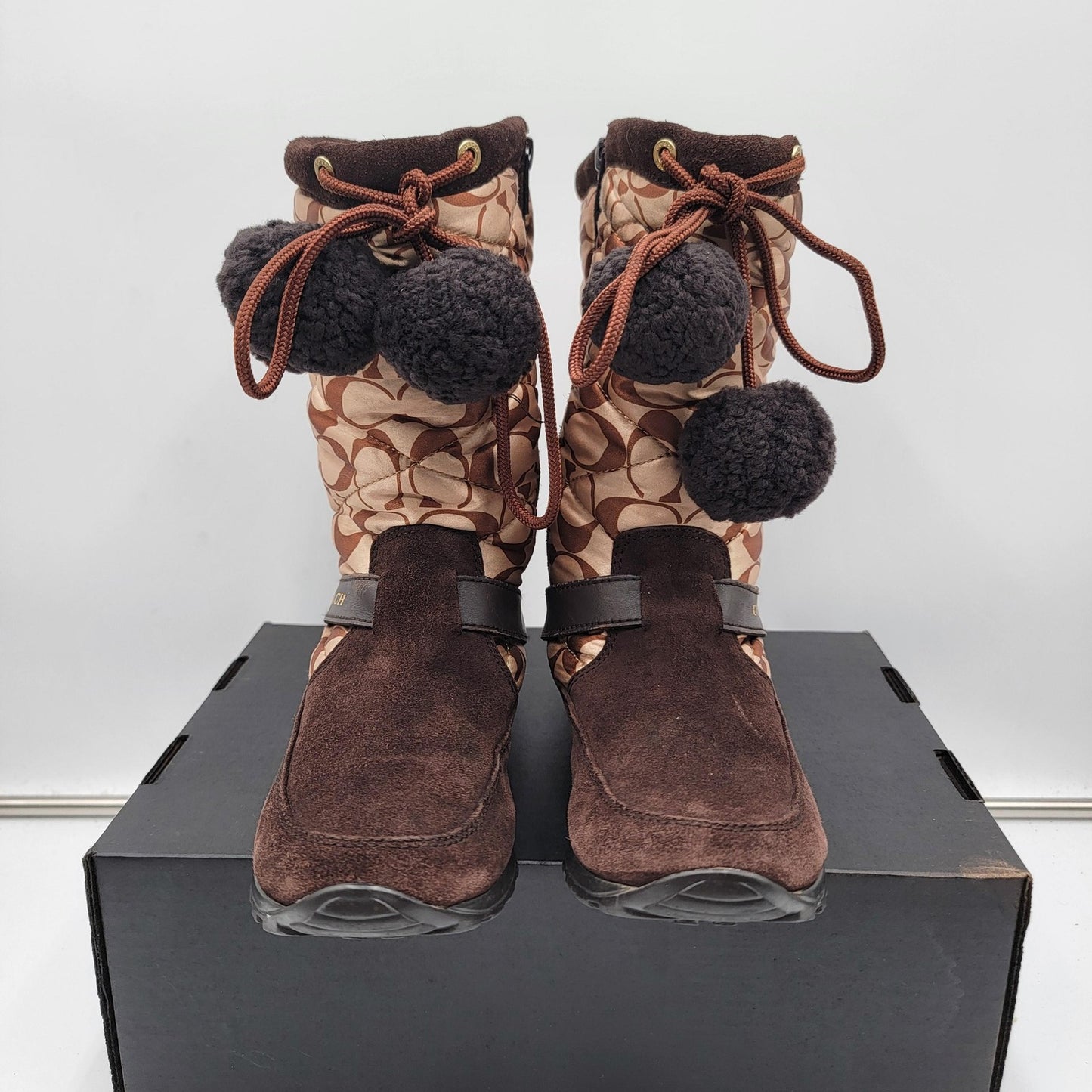 Coach Boots Womens Size 8 Juniper Pom Pom Winter Snow Suede Booties Shoes