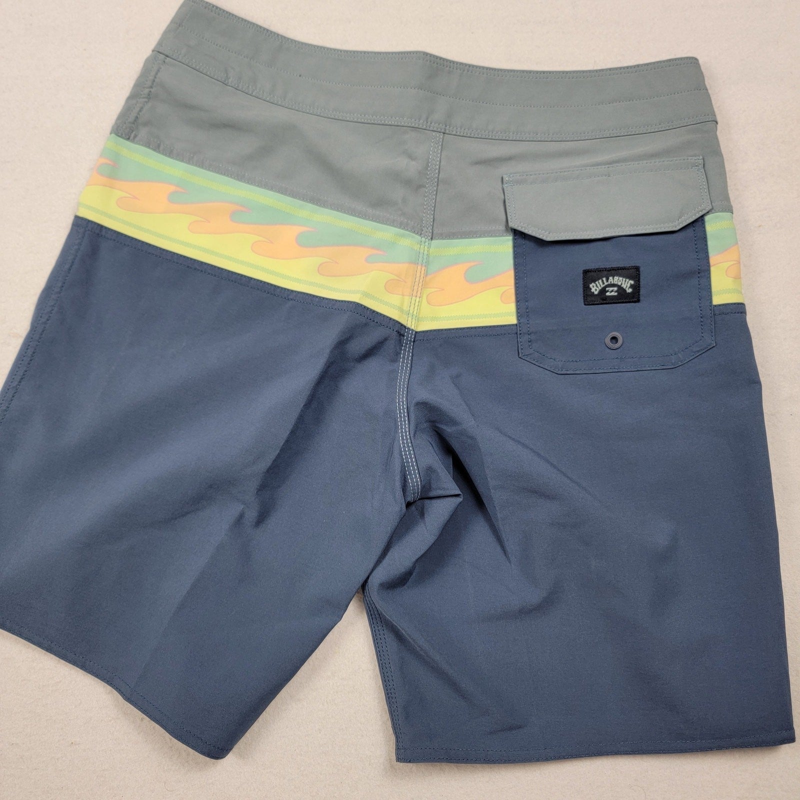 Billabong Recycler Momentum Pro Board Shorts  Size 29  New1