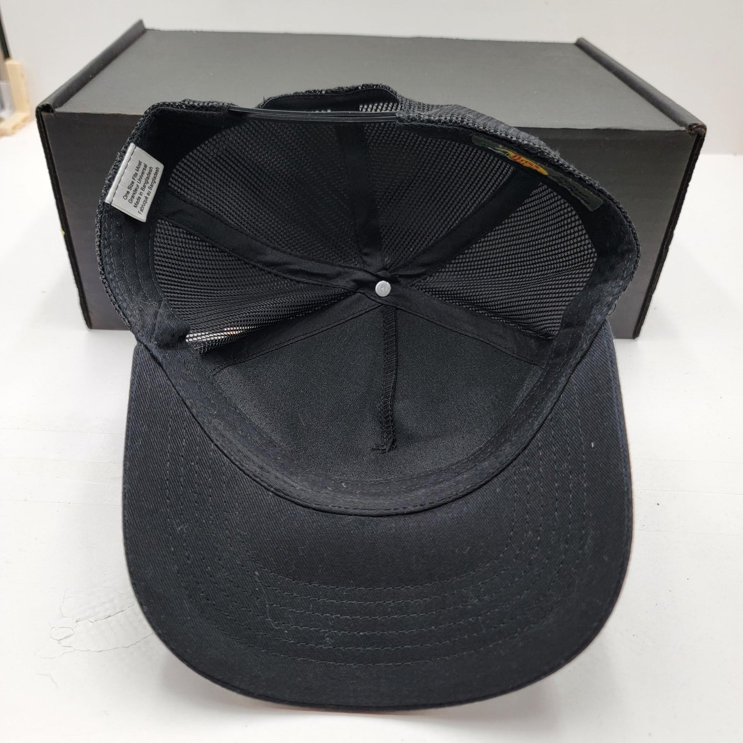 Bass Pro Shops Hat Cap Snap Back Black Mesh Trucker Patch Gone Fishing Mens5