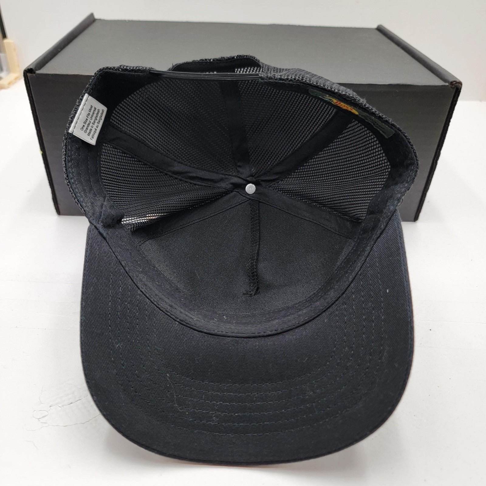 Bass Pro Shops Hat Cap Snap Back Black Mesh Trucker Patch Gone Fishing Mens5