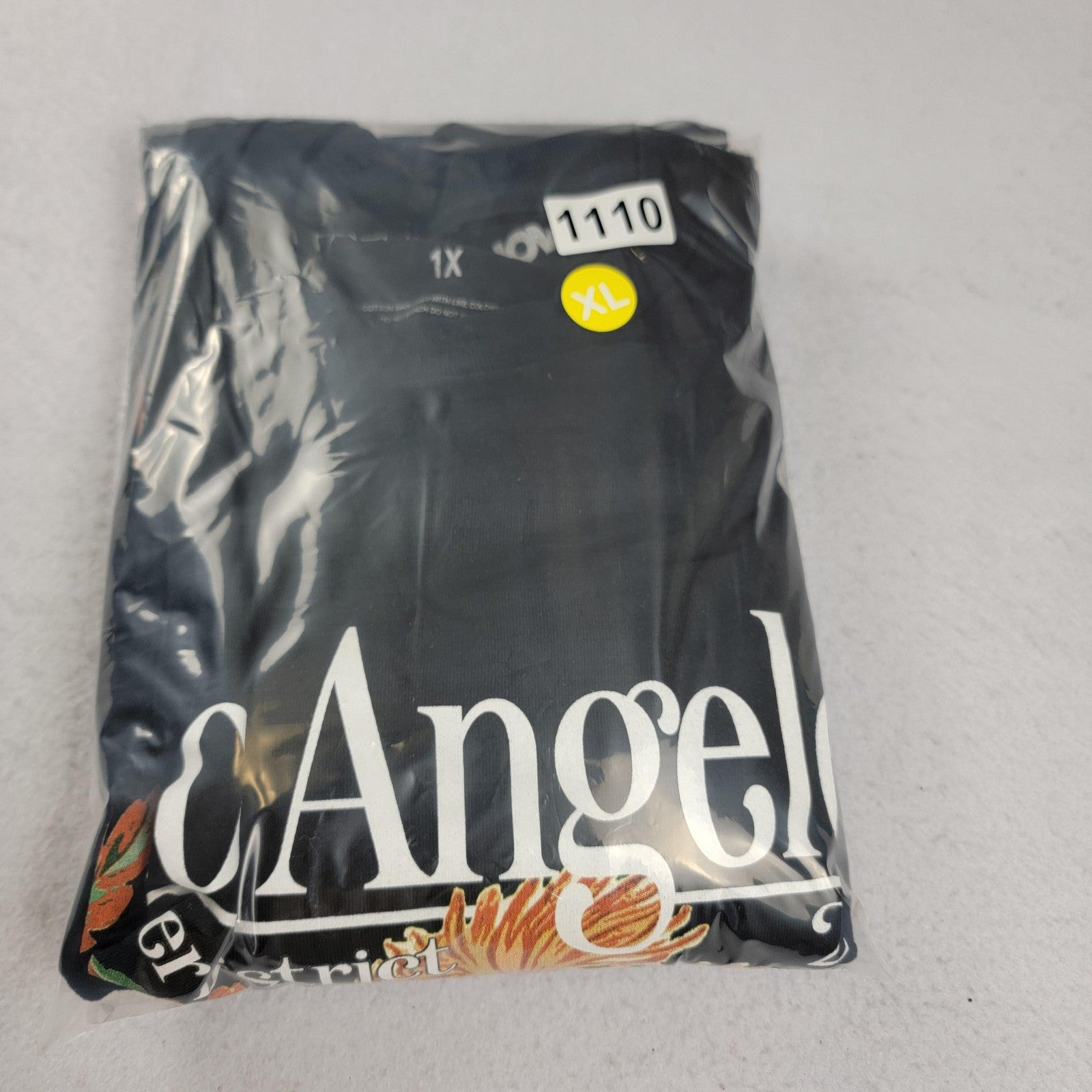 Lot 2 Graphic Shirts Women's XL Black Fashion Nova Los Angeles & Speedway