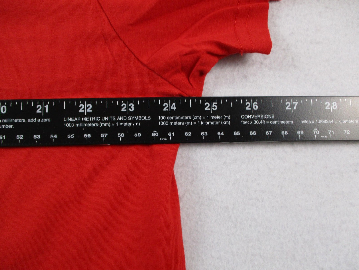 Bioworld Shirt Womens XL Red Hello Kitty Christmas Gingerbread Tee 152515266