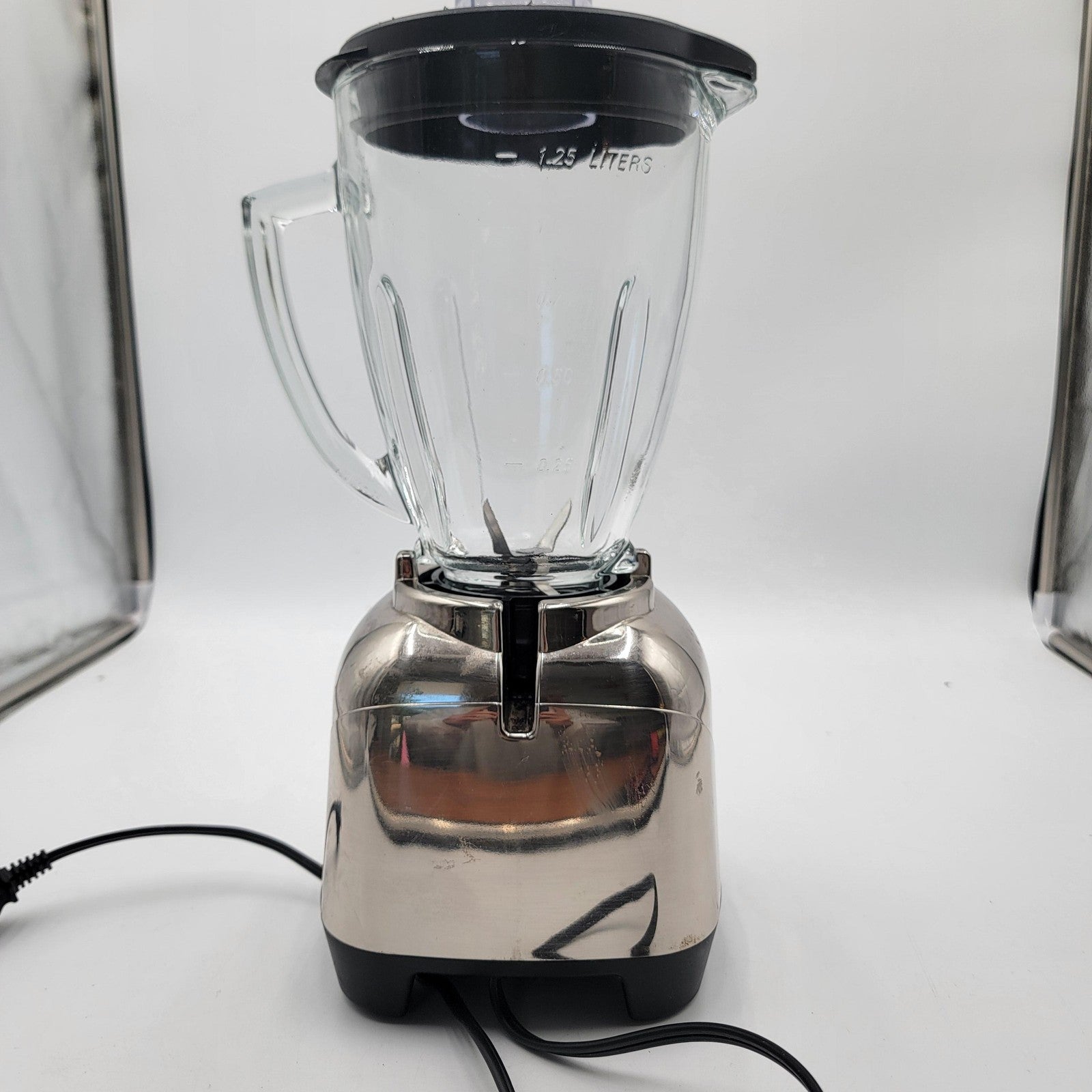Oster Duralast Classic Glass Jar Blender BLSTCG Ice Crush 8 Speed FOR PARTS ONLY2