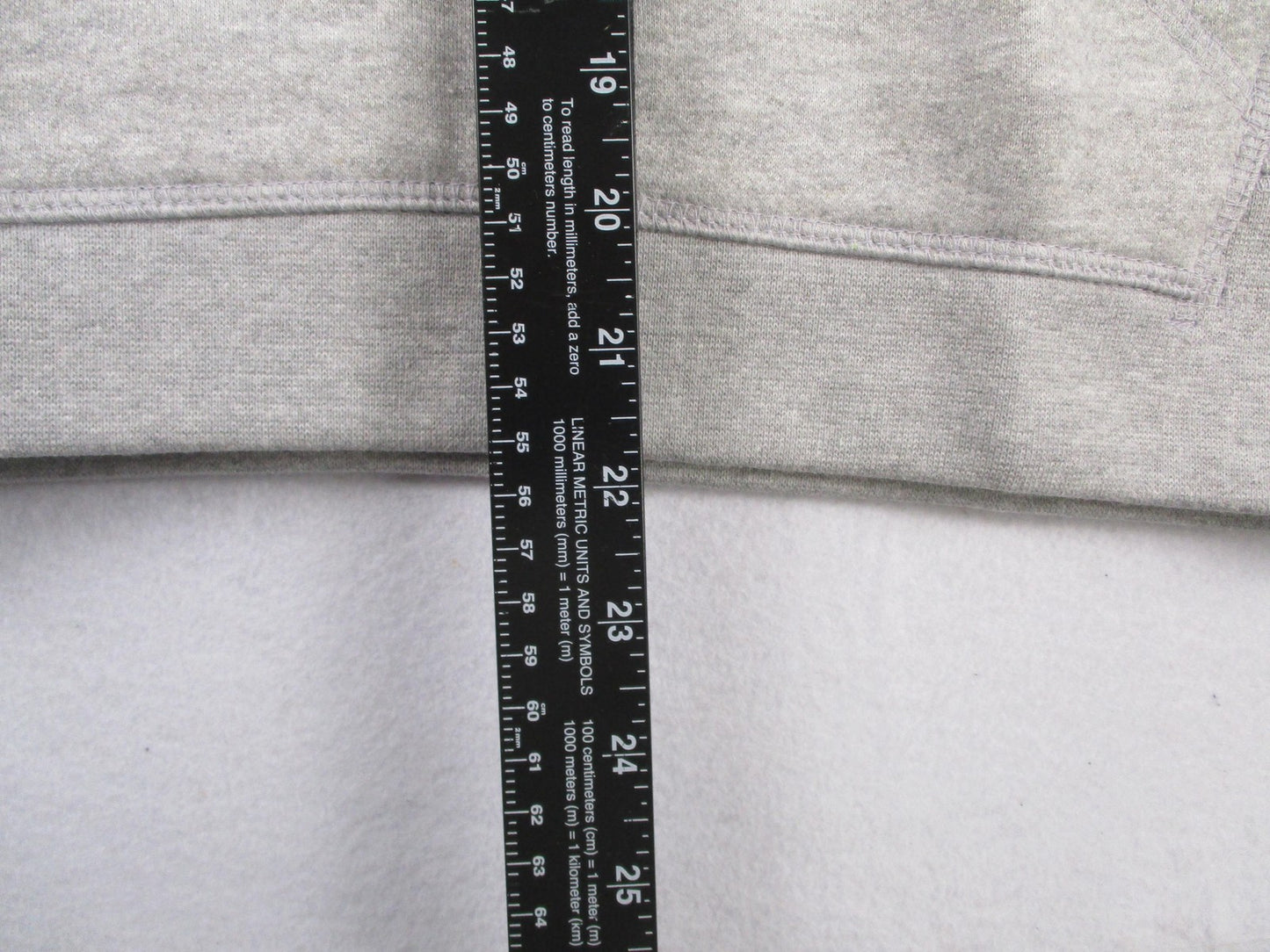 D73 USA Hot Wheels Hoodie Mens Medium Gray Pullover Fleece Embroidered Logo 12937