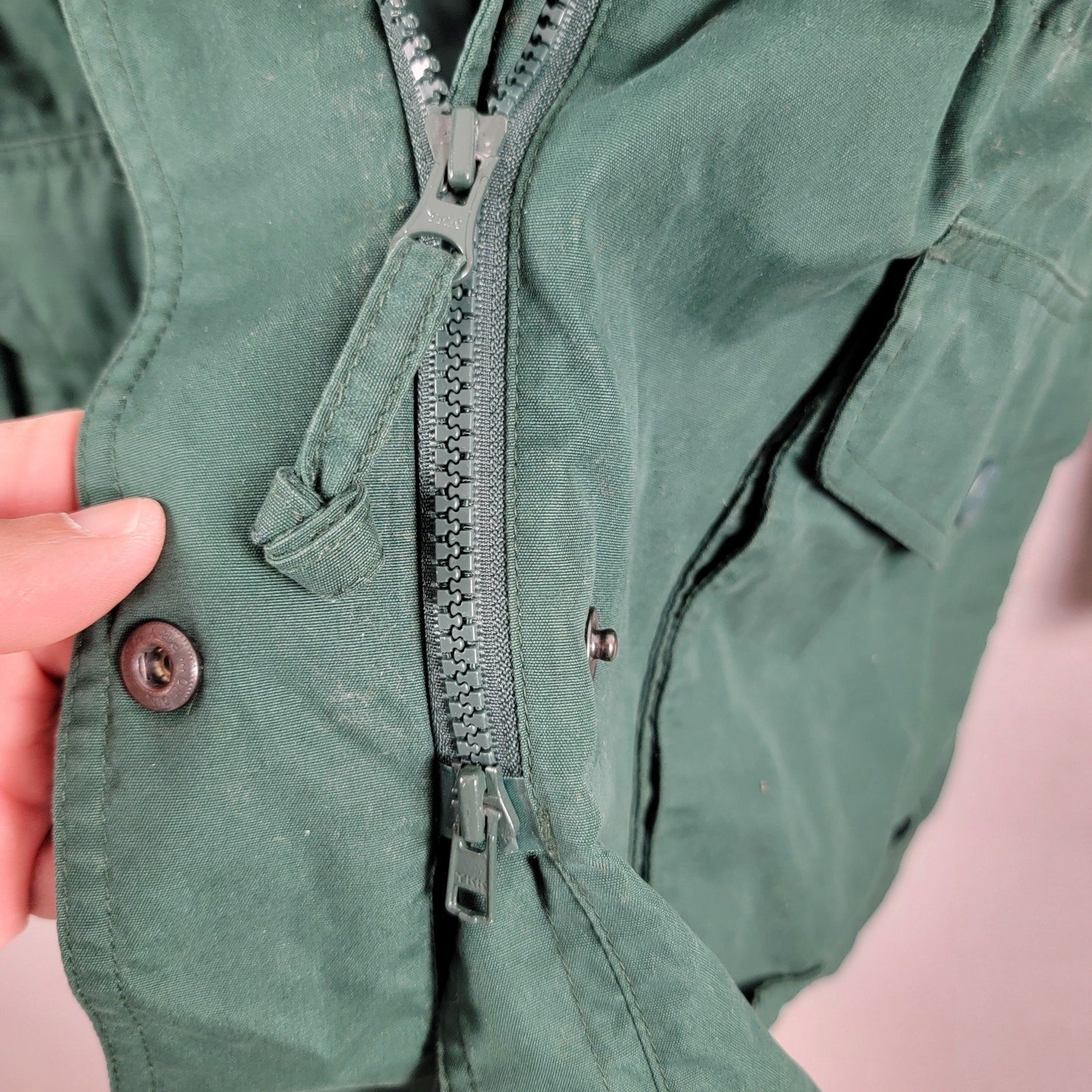 Eddie Bauer Women’s M Green Waxed Cotton Jacket Wool Lined Hooded Vintage 2149
