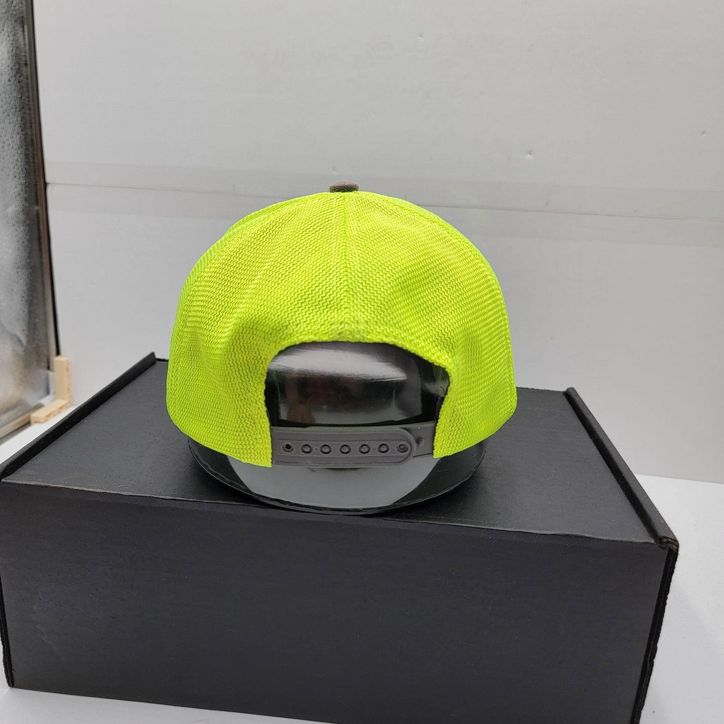 Sea Isle City Hat Cap Snap Back Gray Neon Yellow Mesh Trucker Embroidered Mens3