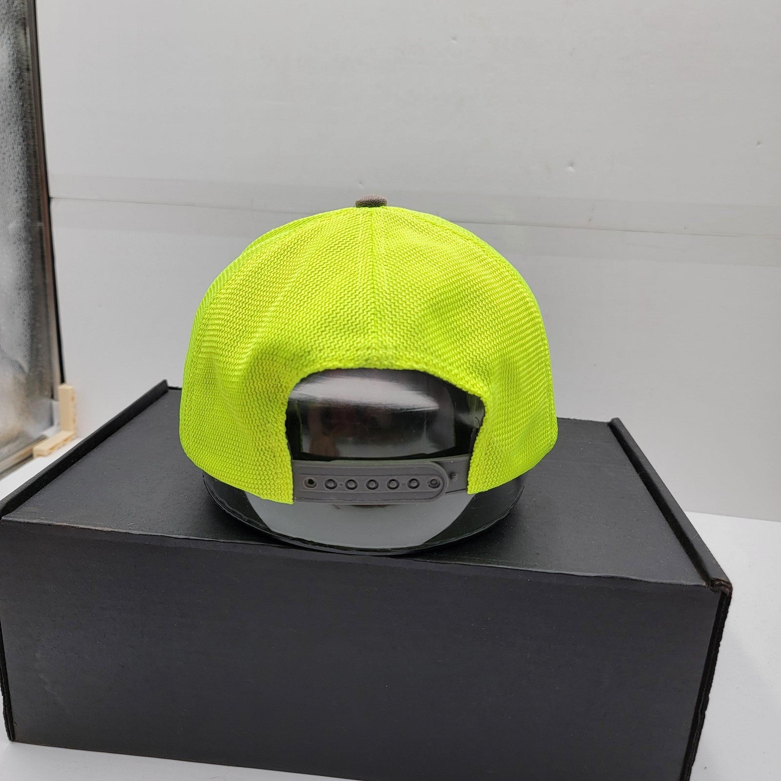 Sea Isle City Hat Cap Snap Back Gray Neon Yellow Mesh Trucker Embroidered Mens3