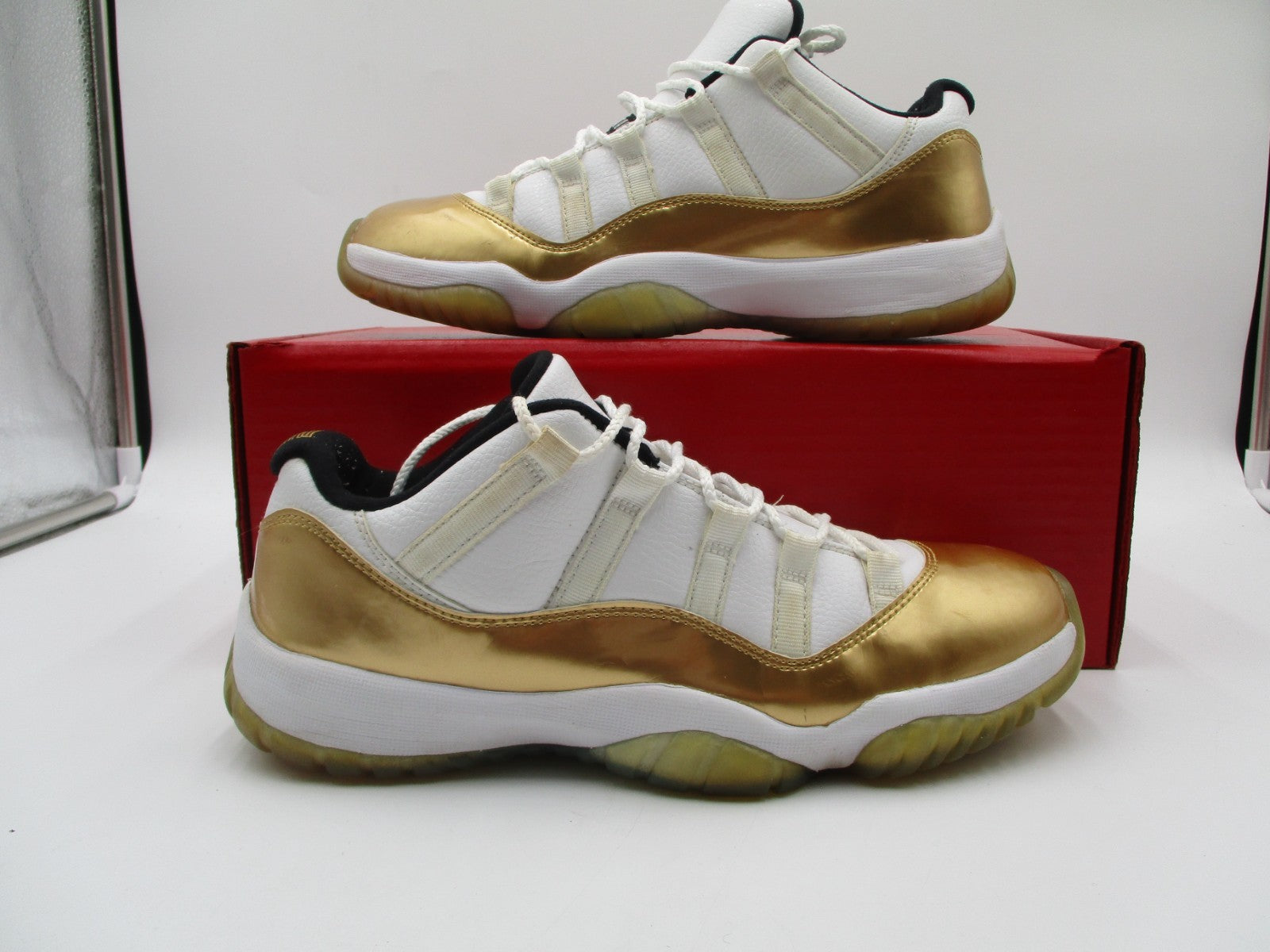 Air Jordan 11 Low Shoes Mens Sz 8 Metallic Gold Closing Ceremony 528895-103 1D38