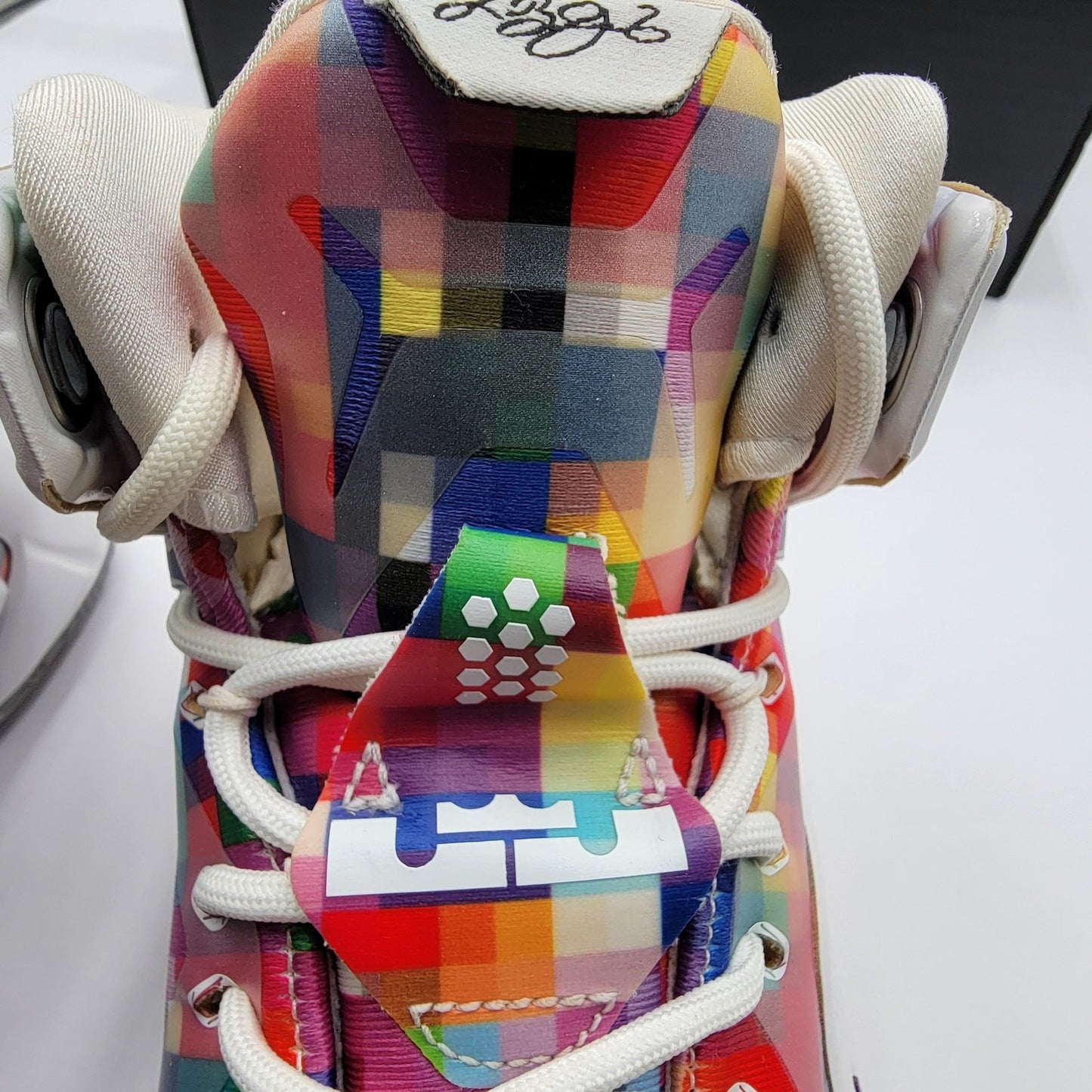 Nike LeBron 12 Ext 'Prism' Sz 7.5 748861900