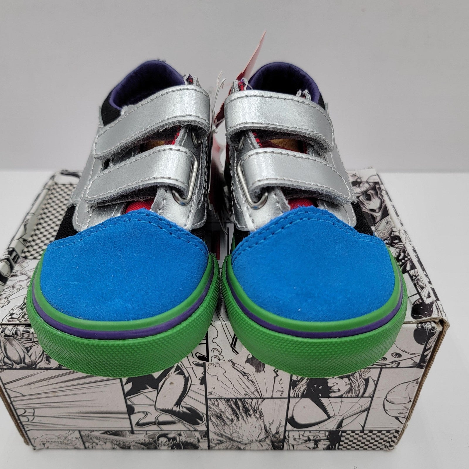 Vans Marvel Avengers Old Skool V Toddler Shoes 5 Captain America Hulk Wing NWT2