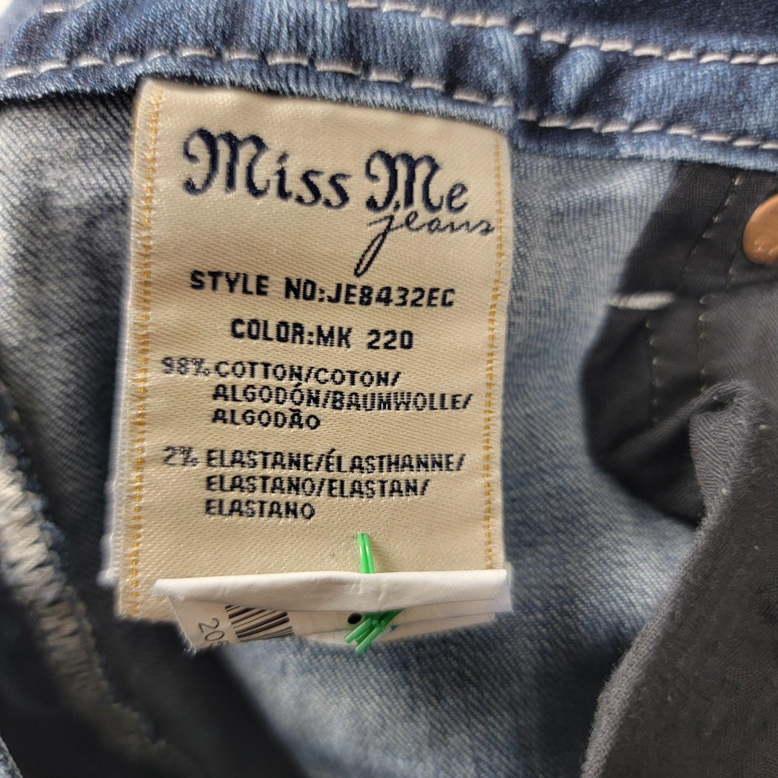 Miss Me Jeans Wmns 30 Blue Mid Rise Easy Crop Distressed Embroidered Pockets 9624