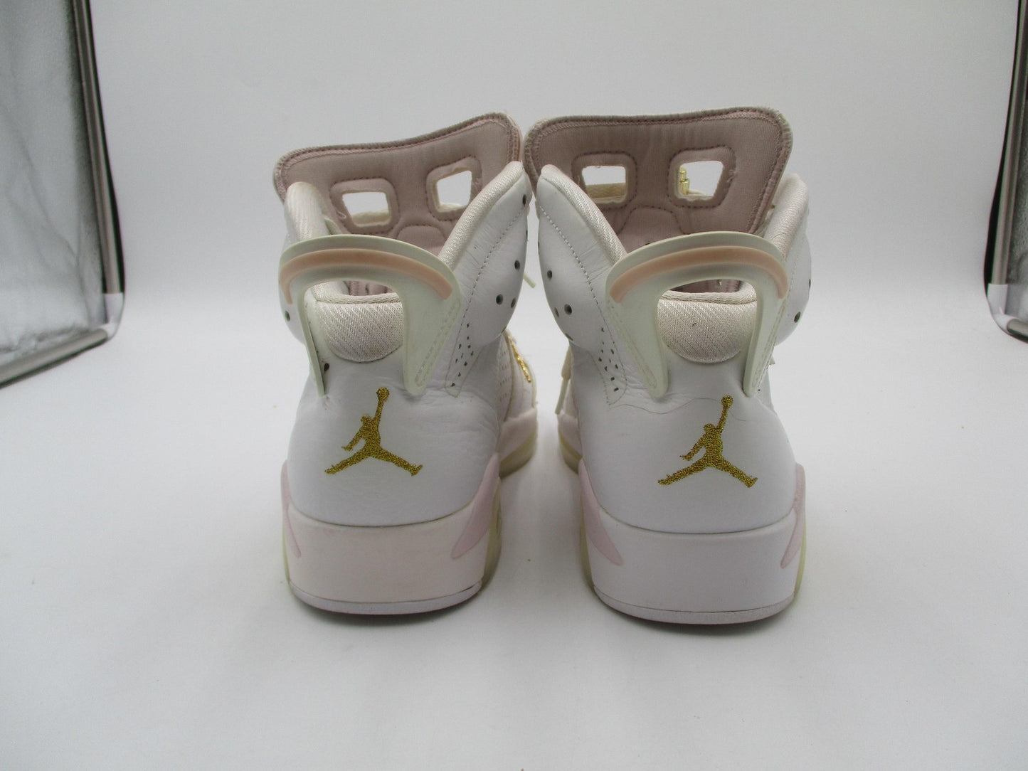 Air Jordan 6 Retro Gold Hoops Shoes Womens Size 7 White Pink Sneakers DH9696-10011