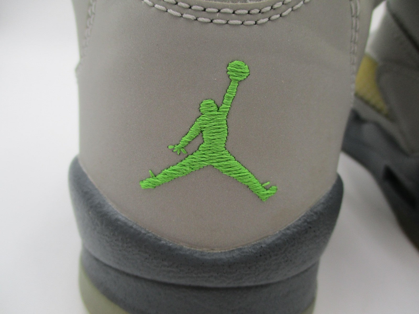 Nike Air Jordan 5 Retro Green Bean Shoes Youth Size 7Y Gray Volt GS DQ3734-00310