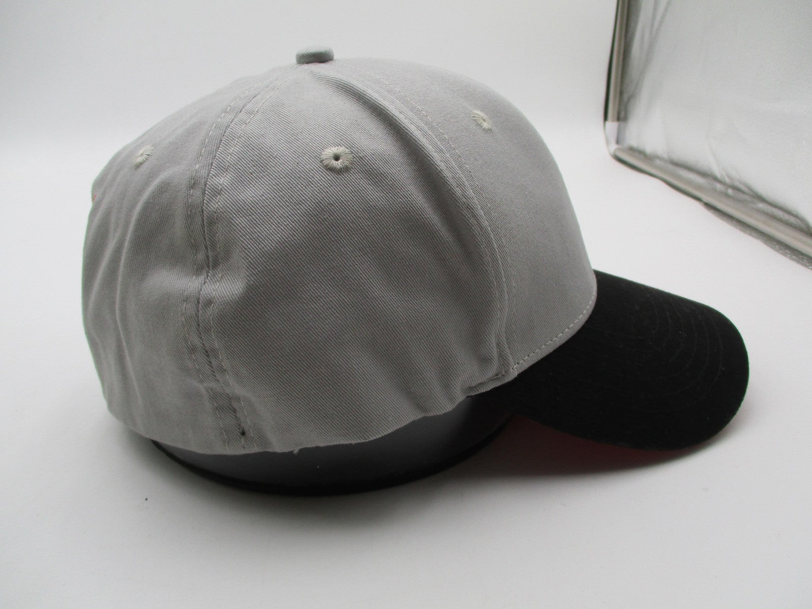 Snap-on Hat Cap Fitted Mens XL Gray Black Red Embroidered Logo Baseball Twill6