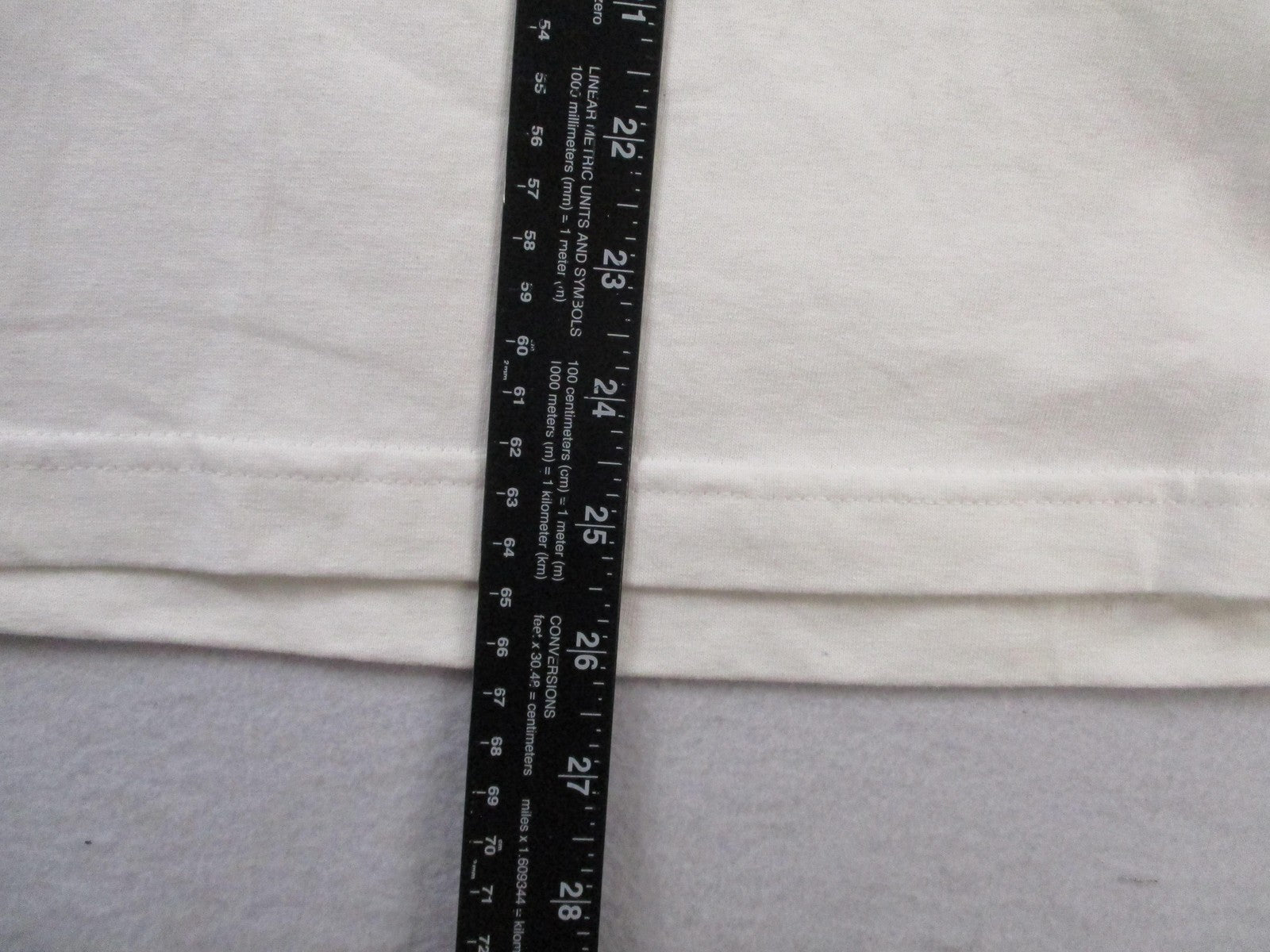 CocaCola Coke Shirt Mens Medium White Bottle Graphic Soda Pop Logo Tee 15076