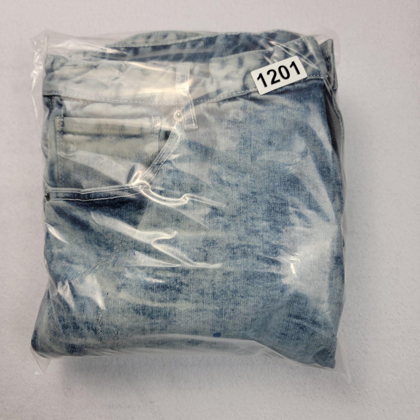 Decibel Jeans Mens 42x32 Blue Distressed Light Wash Splatter Zipper Slim