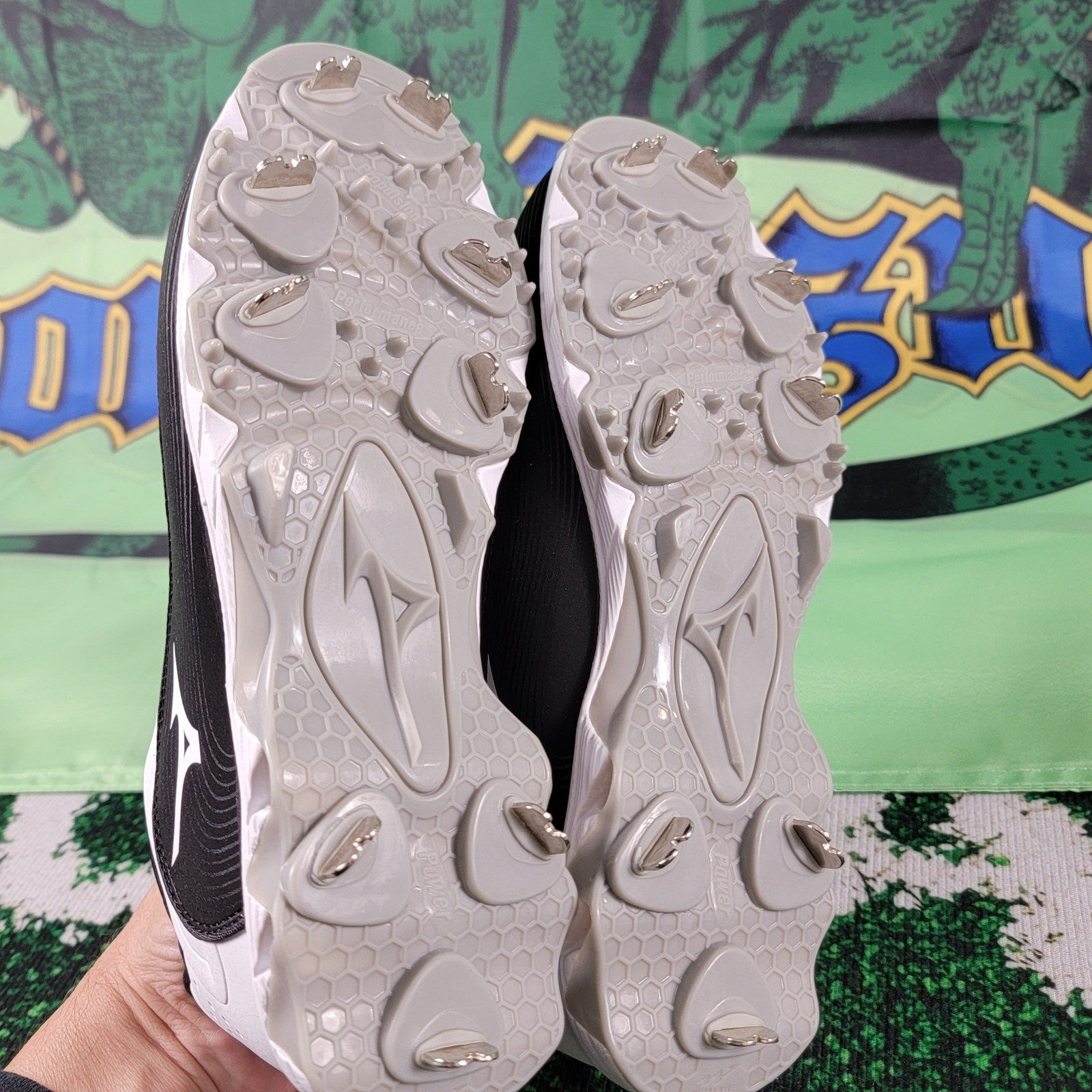 Mizuno Softball Cleats 9Spike Swift 8 White Womens Sz 8.54
