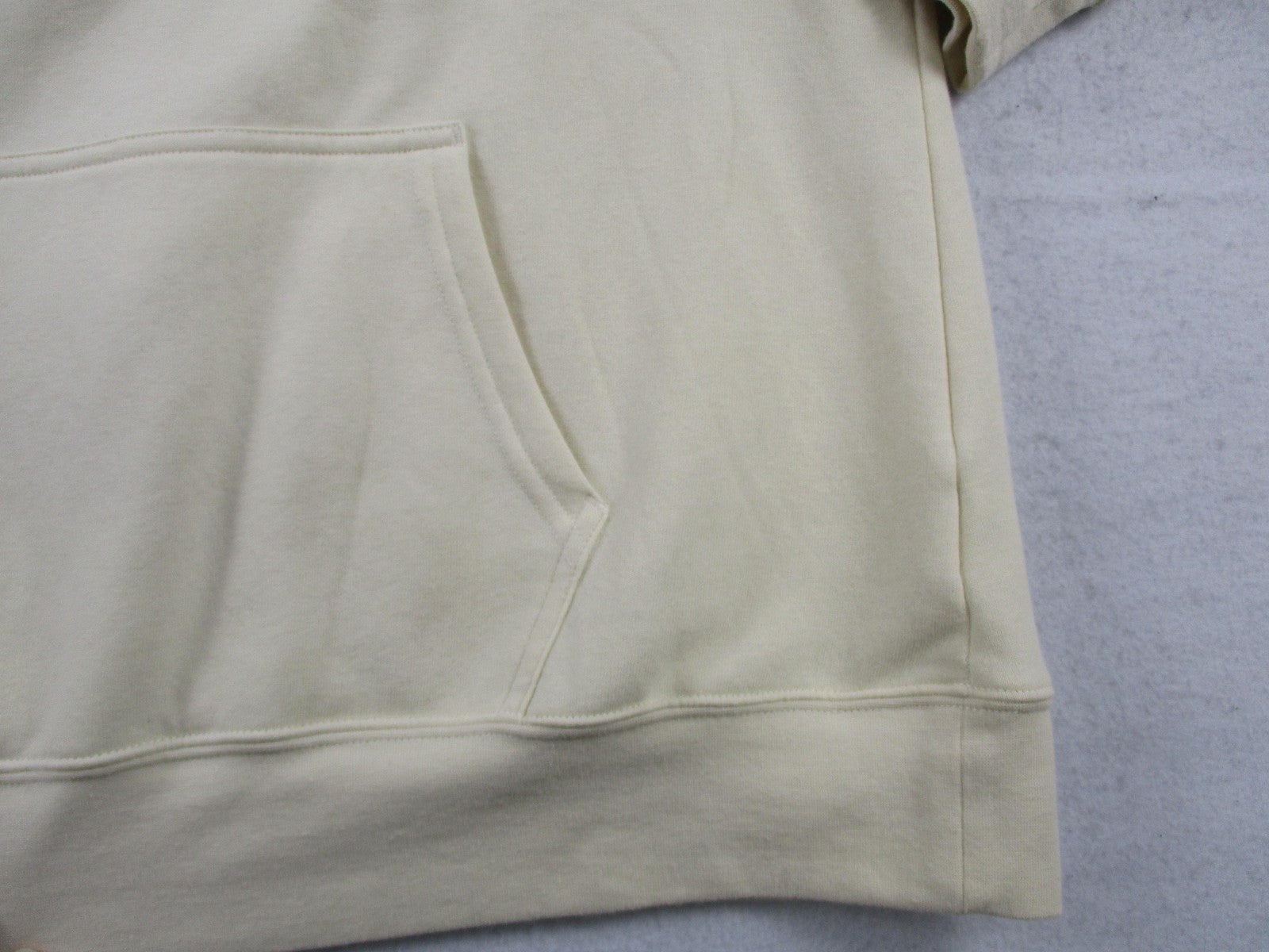 The North Face Hoodie Womens XL White Gold Logo Graphic Pullover Fleece 16644