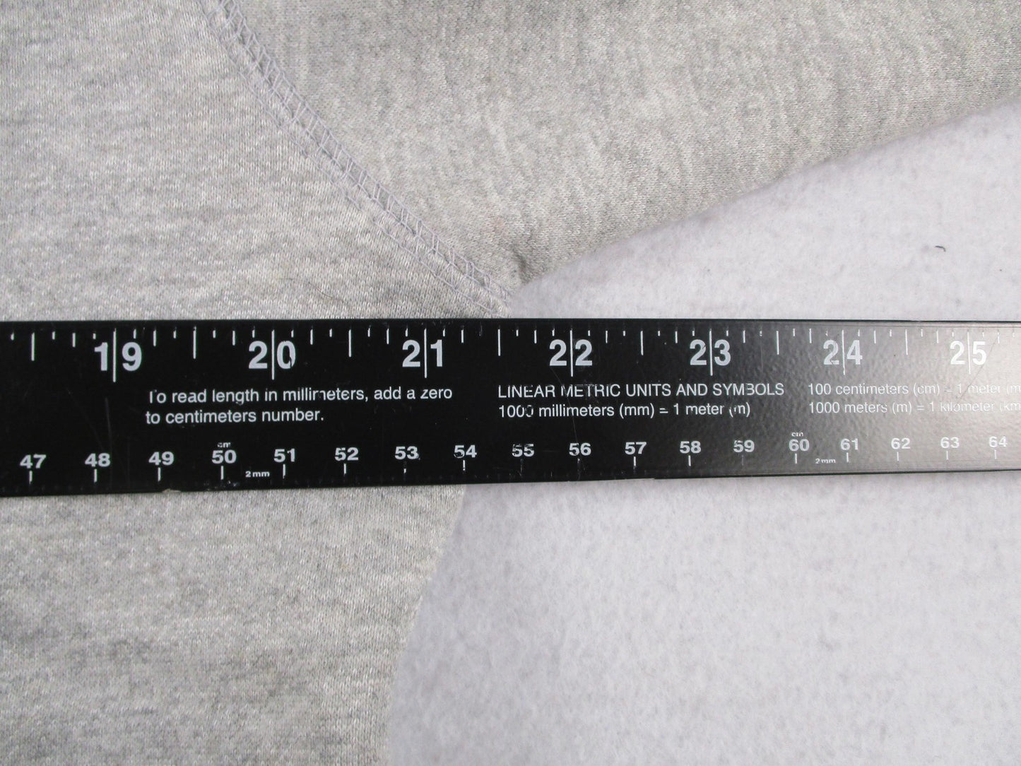 D73 USA Hot Wheels Hoodie Mens Medium Gray Pullover Fleece Embroidered Logo 12938