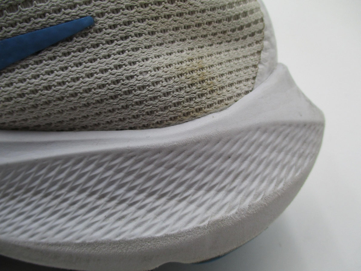 North Carolina Tar Heels Shoes Mens US 9 White Blue NCAA Nike Pegasus 40 Running11