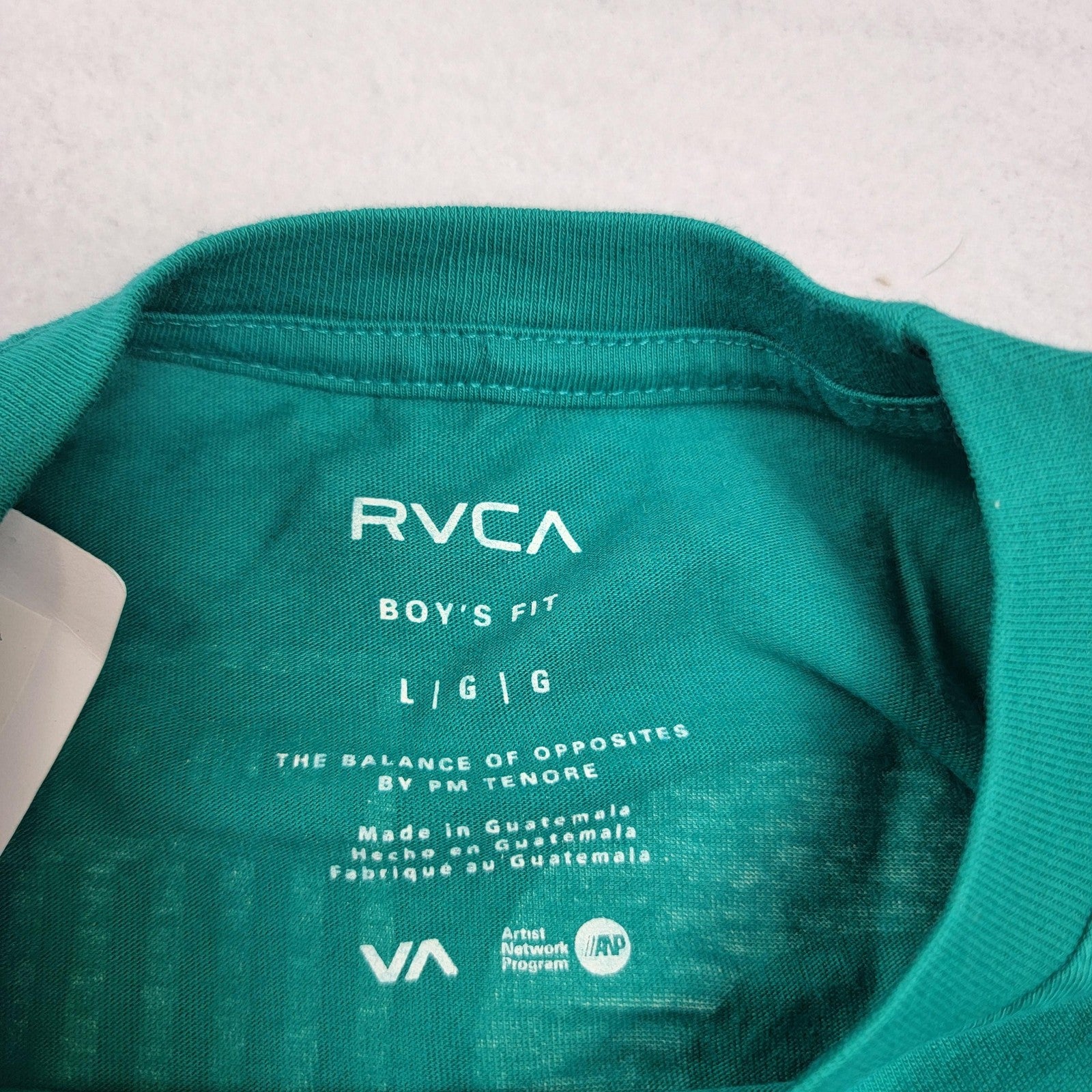 2 Pack Surf Tee RVCA & Reef Brand Sz S Men/Boys Lg (1067) pit to pit equal size3