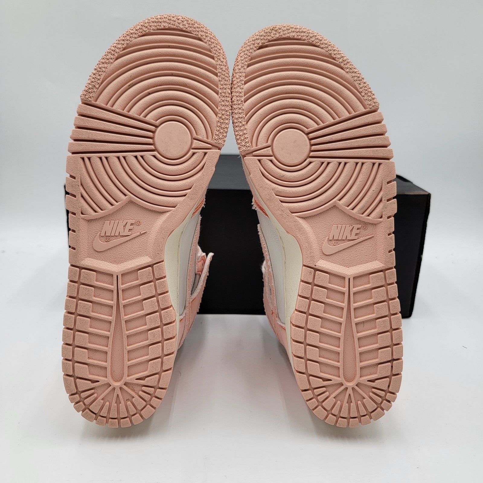 Wmns Dunk High 1985 'Arctic Orange' | Size 8 DV1143800