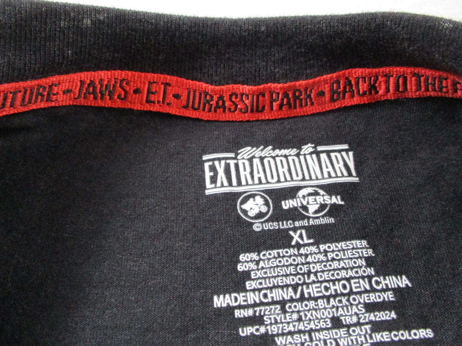 Universal Jaws ET Jurassic Park Back to Future Holographic Tee Mens XL Used 15644