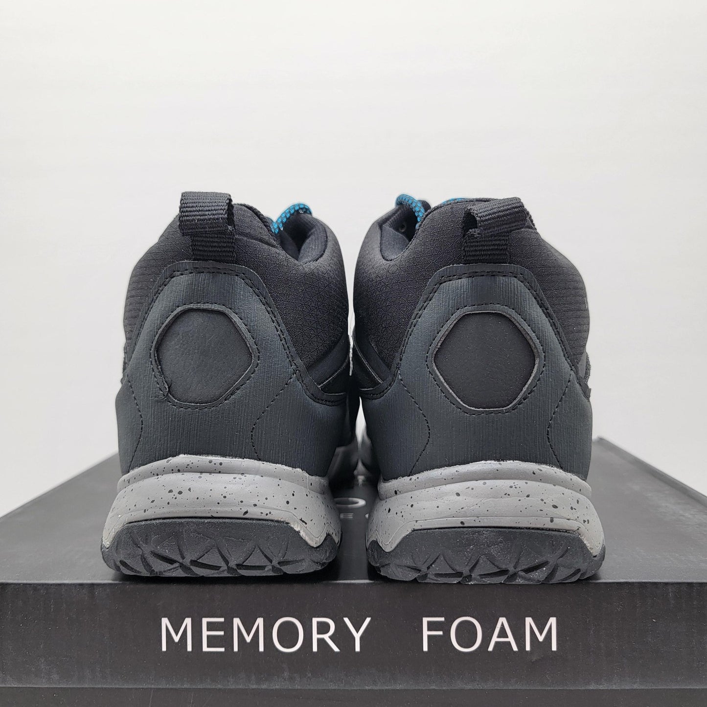 London Fog Isaac Men's Black Memory Foam Hiking Trail Sneakers NIB