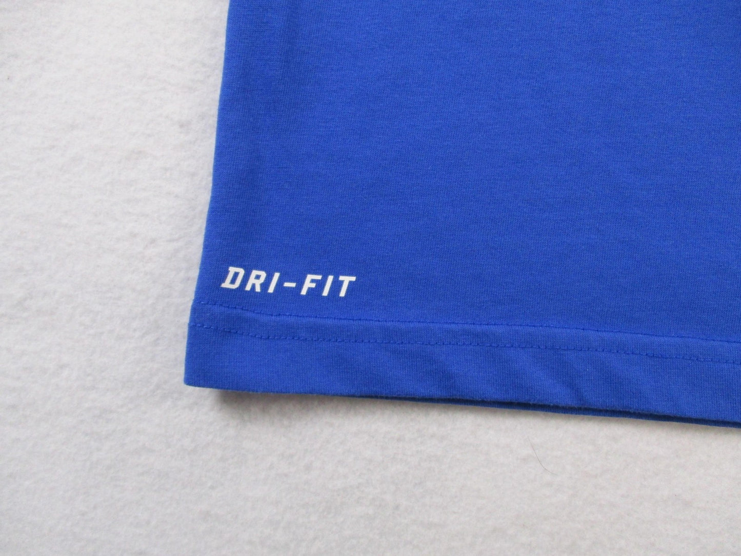 Nike DriFit LeBron James King James Newspaper Graphic Tee Mens 2XL Blue 15633