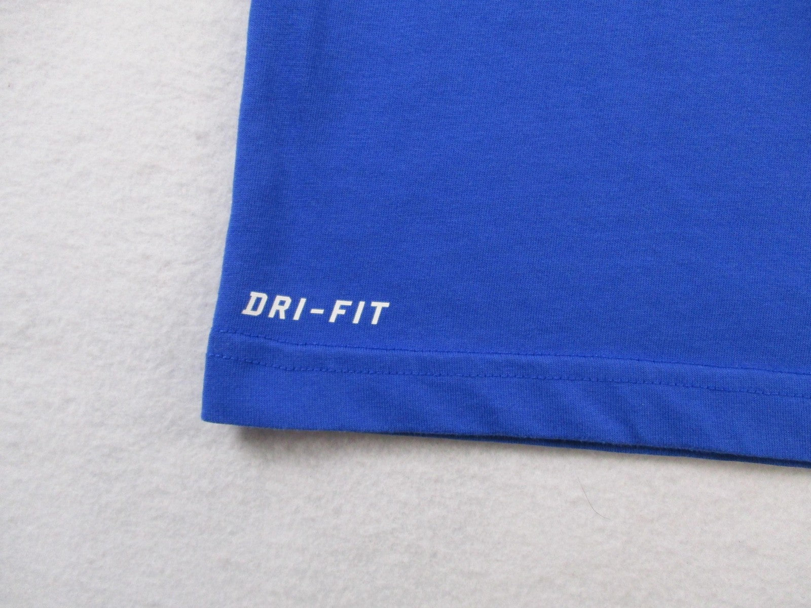 Nike DriFit LeBron James King James Newspaper Graphic Tee Mens 2XL Blue 15633