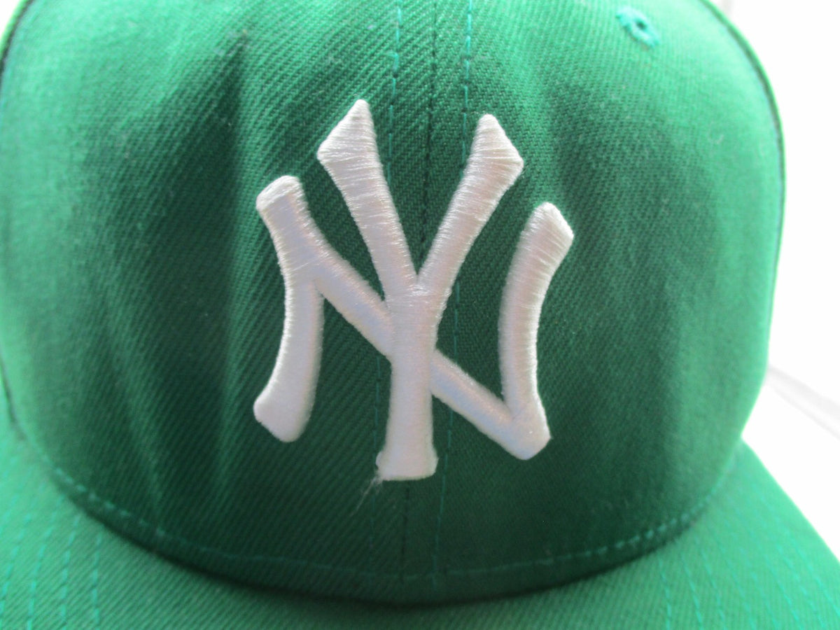 New York Yankees Hat Cap Fitted Mens 7 3/8 Green MLB Baseball 59FIFTY New Era3