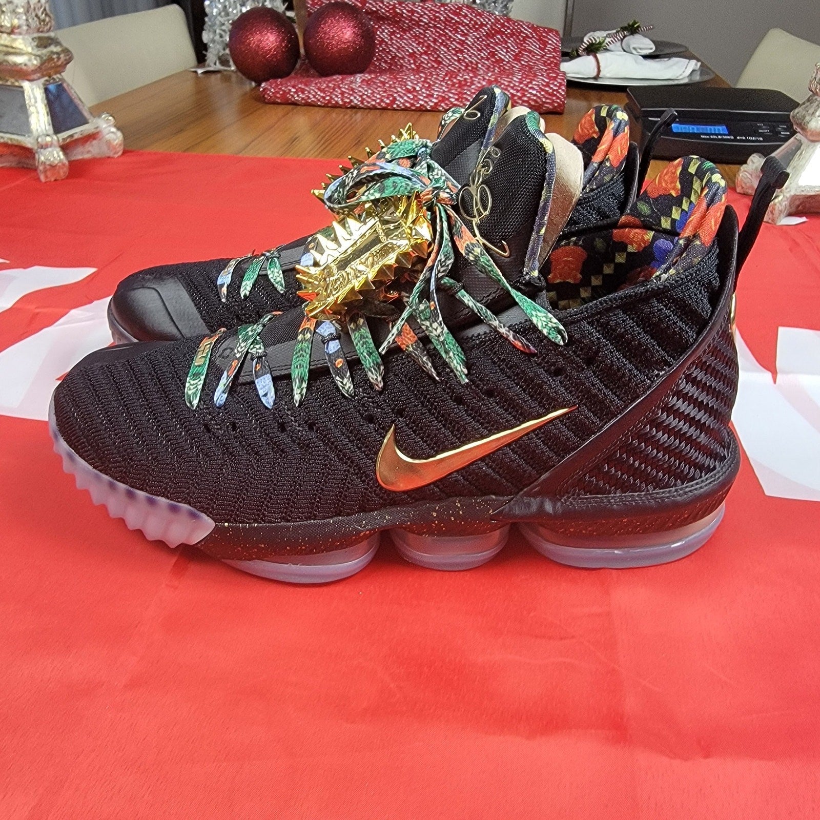 Nike LeBron 16 KC Watch The Throne Sz 11 Black/Metallic Gold-RoseFrost CI15180011