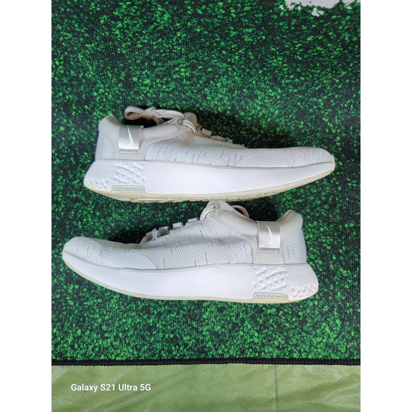 Nike Wmns Renew Serenity Run 'Pure Platinum' Sz 8 DB05220011