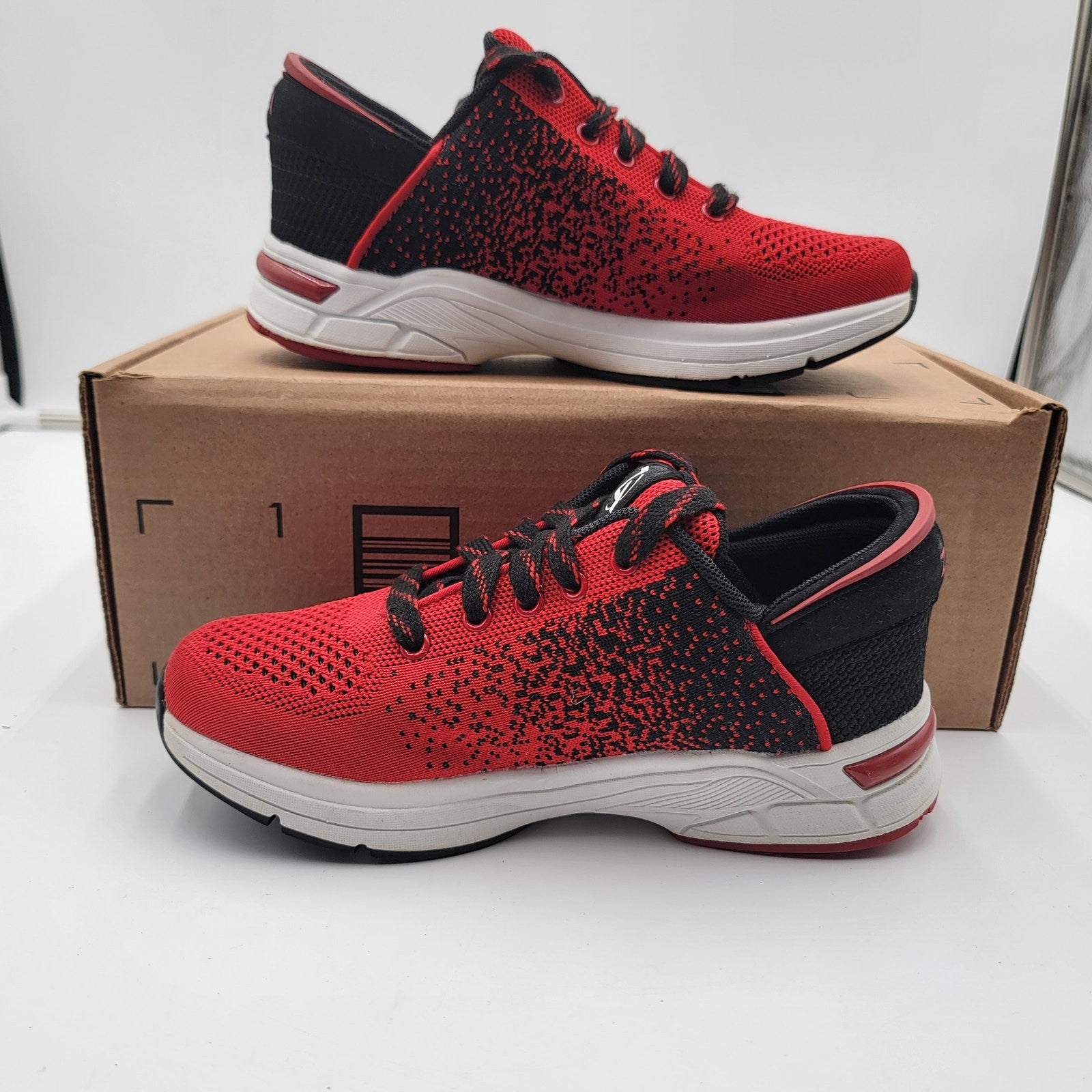 Zeba Hands Free Tech Walking Shoes Cherry Red Wmns Sz 7