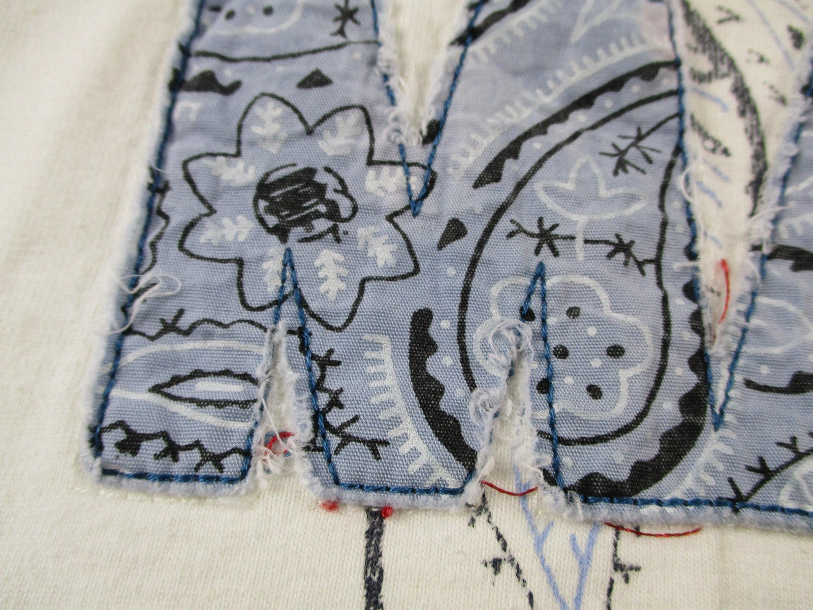 Makaveli Branded Shirt Mens 2XL White Bandana Paisley Logo Graphic Tee 17416