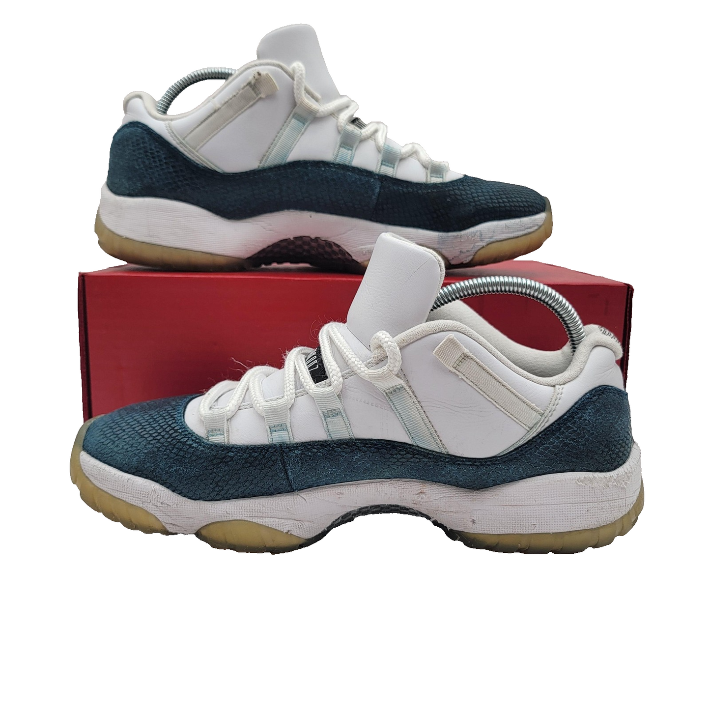 Jordan 11 Low IE Mens Size 10 White Navy Snakeskin Retro 2019 CD6846102